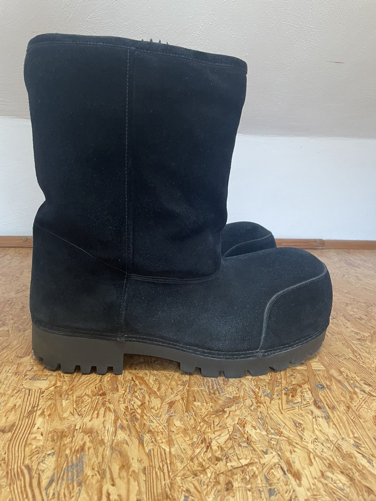 Balenciaga Balenciaga Alaska Boots Size US 12 / EU 45 - 3 Thumbnail