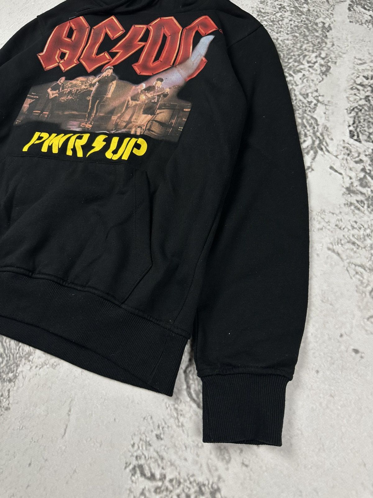AC/DC 2022 AC/DC Power Up Album Rock Band Black Hoodie Concert Size US M / EU 48-50 / 2 - 4 Thumbnail