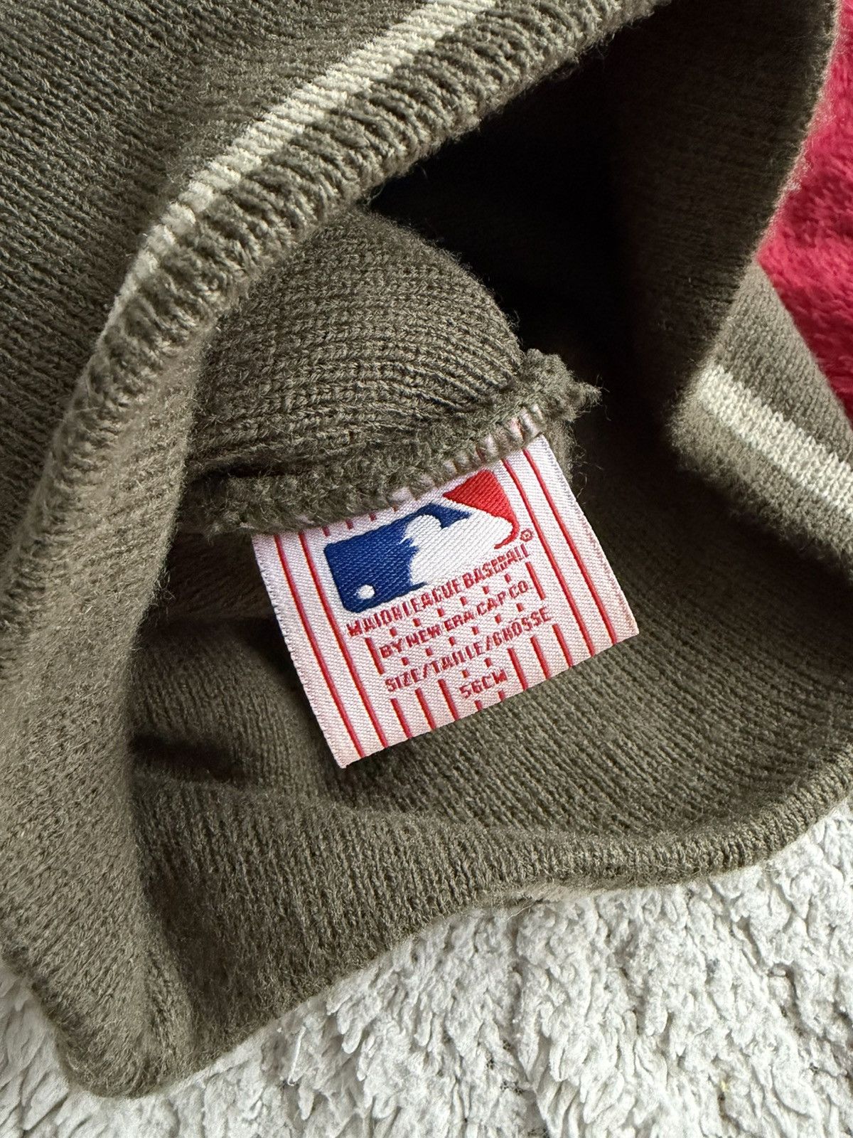 New York Yankees Vintage New York Yankees New Era Beanie Hat Y2K Size ONE SIZE - 5 Thumbnail