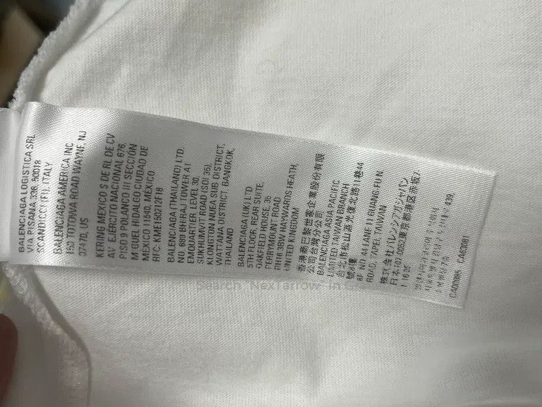 Balenciaga Balenciaga White Splatter Short Sleeve T-Shirt Size US S / EU 44-46 / 1 - 8 Thumbnail