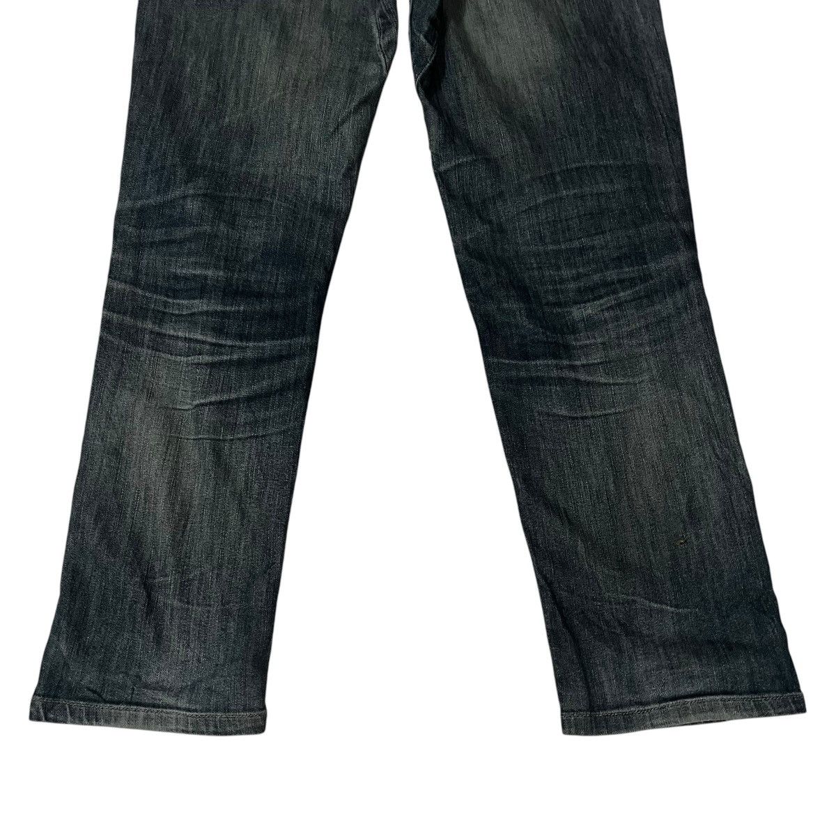 Japanese Brand Vintage Y2K Levi’s Distressed Denim Jeans Size US 31 - 10 Thumbnail