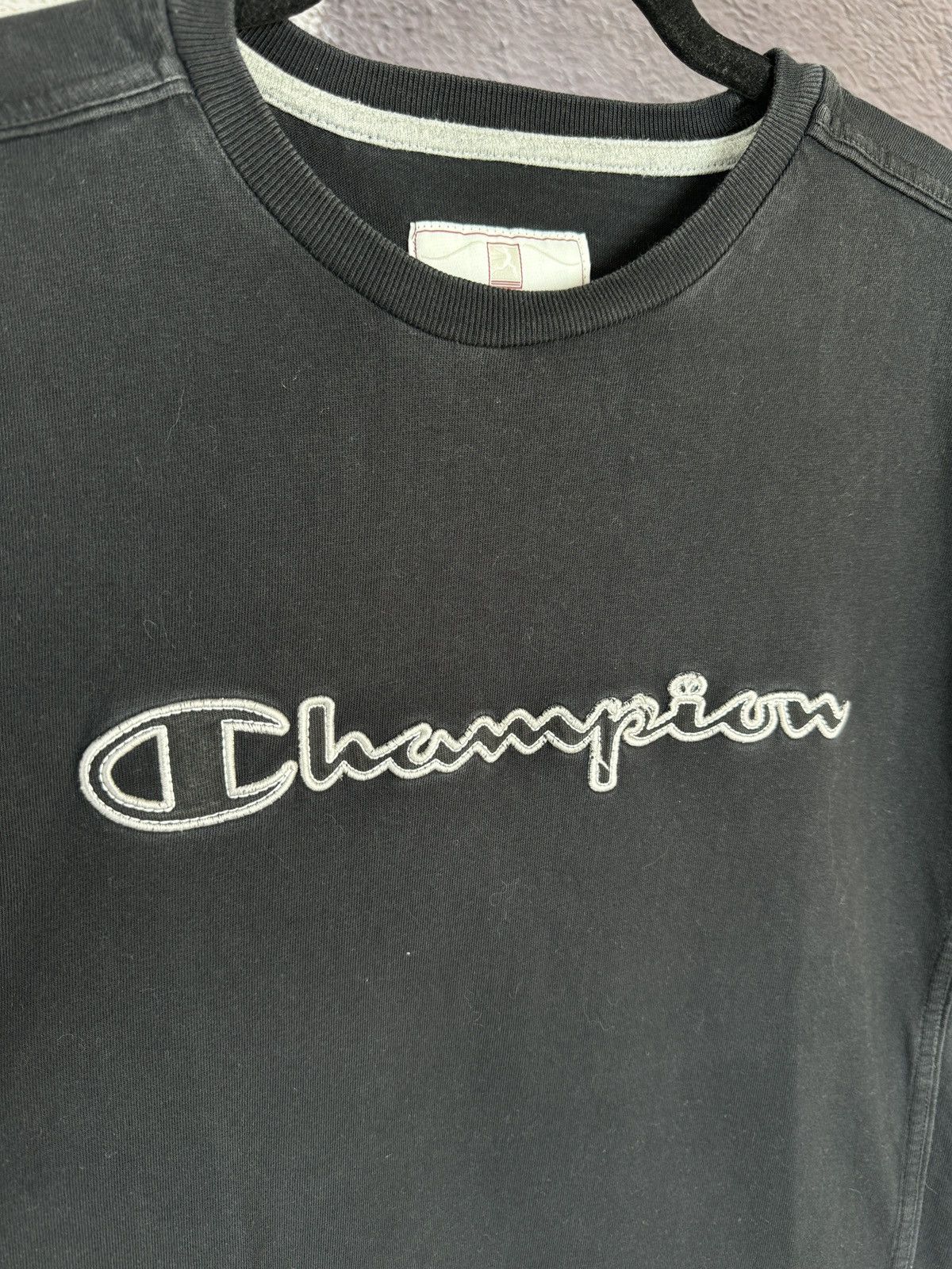 Champion Champion vintage big logo embroidered tee shirt Size US M / EU 48-50 / 2 - 5 Thumbnail