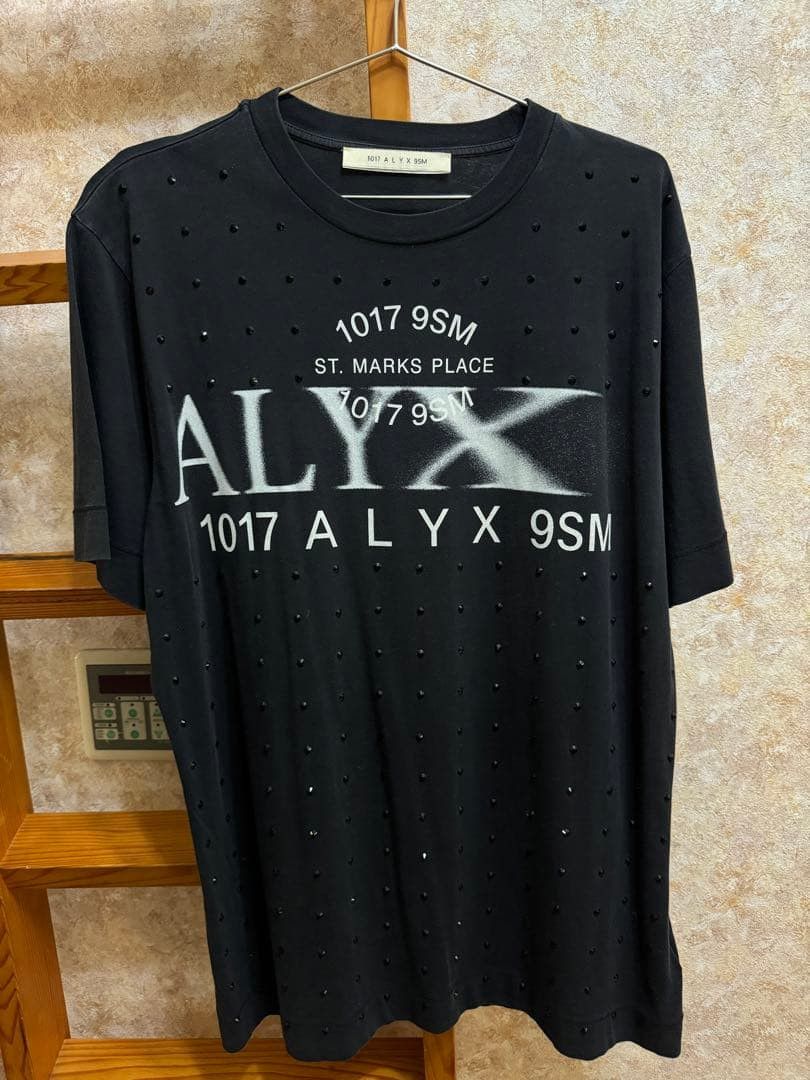 1017 ALYX 9SM Sequined Logo Tee Size US XL / EU 56 / 4 - 1 Thumbnail