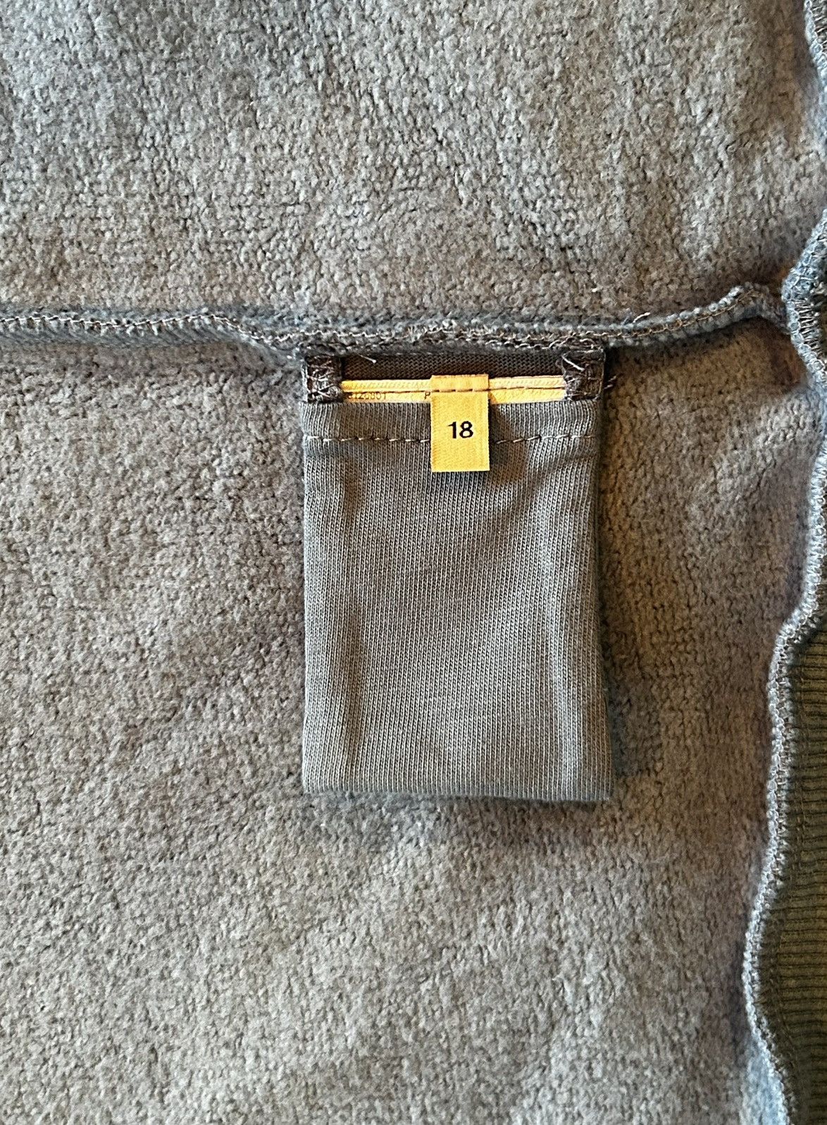 Moncler Moncler Hoodie Medium Size US M / EU 48-50 / 2 - 4 Thumbnail