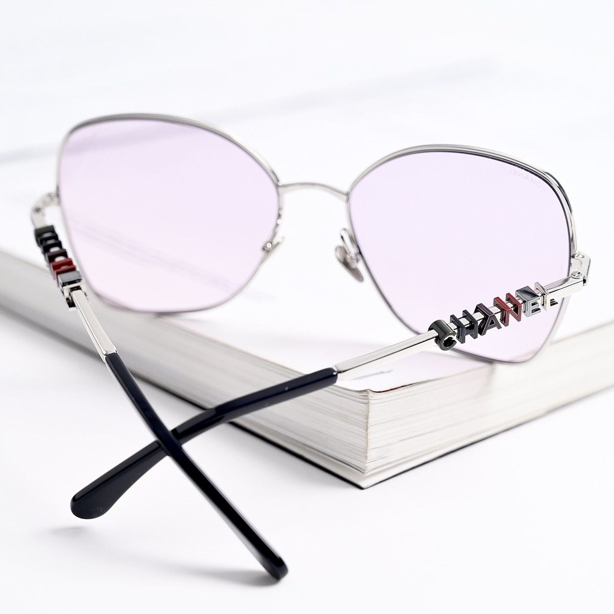 Chanel CHANEL 0CH4283 C124P5 SUNGLASSES Size ONE SIZE - 9 Thumbnail