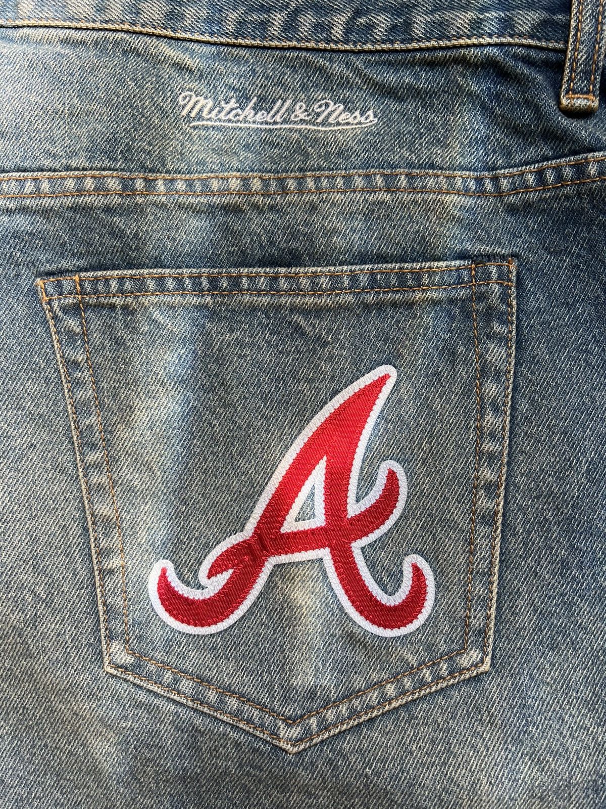 Mitchell & Ness × Supreme Supreme Mitchell & Ness Atlanta Braves SS26 Loose Fit Jean Size US 38 / EU 54 - 4 Thumbnail