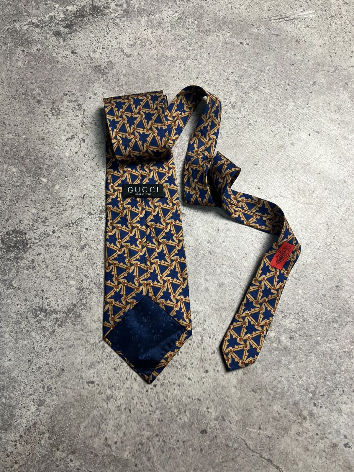 Gucci GUCCI TIE VINTAGE TWILL SILK RARE DESIGN NECKTIE DRESS ITALY Size ONE SIZE - 3 Thumbnail
