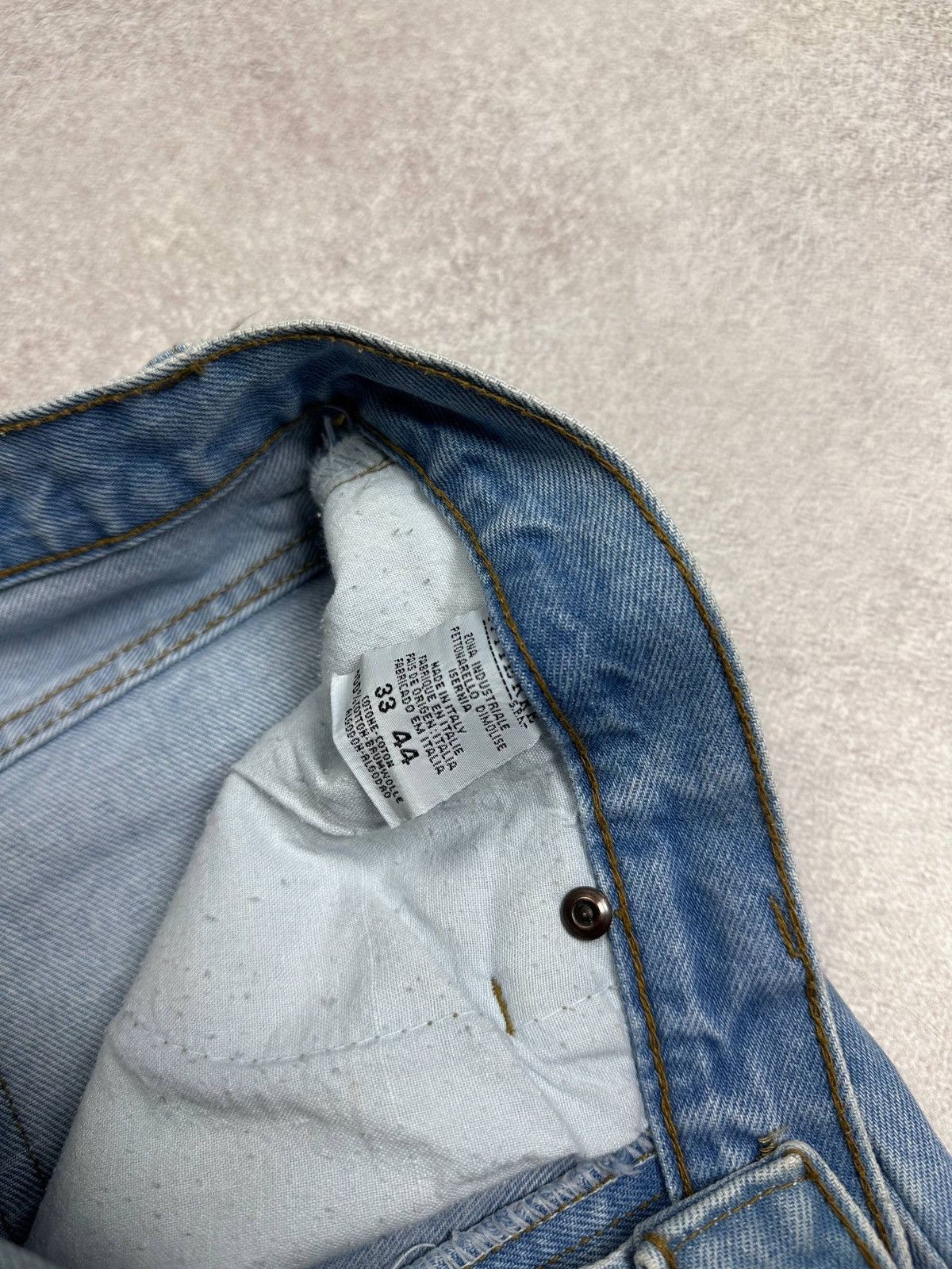 Armani Vintage Armani Metal Logo Baggy Heavy Denim Jeans 33 Size US 33 - 9 Thumbnail