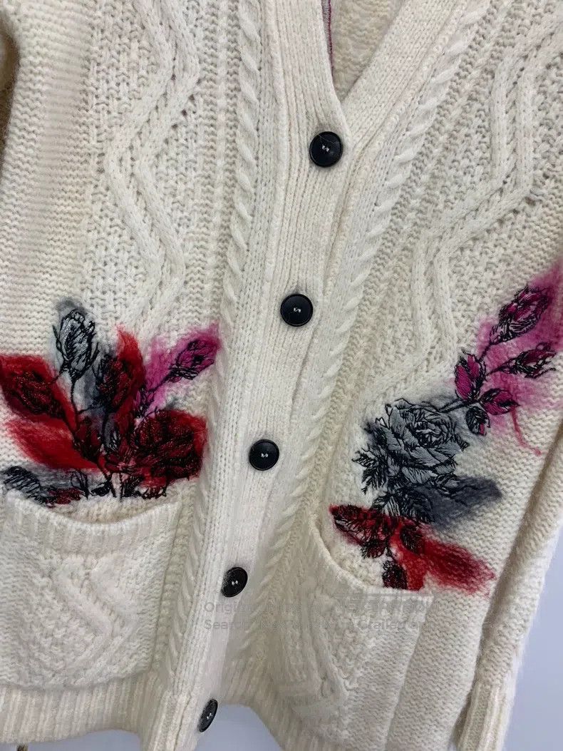 Valentino Valentino Floral embroidered alpaca knitted cardigan Size S / US 4 / IT 40 - 2 Thumbnail