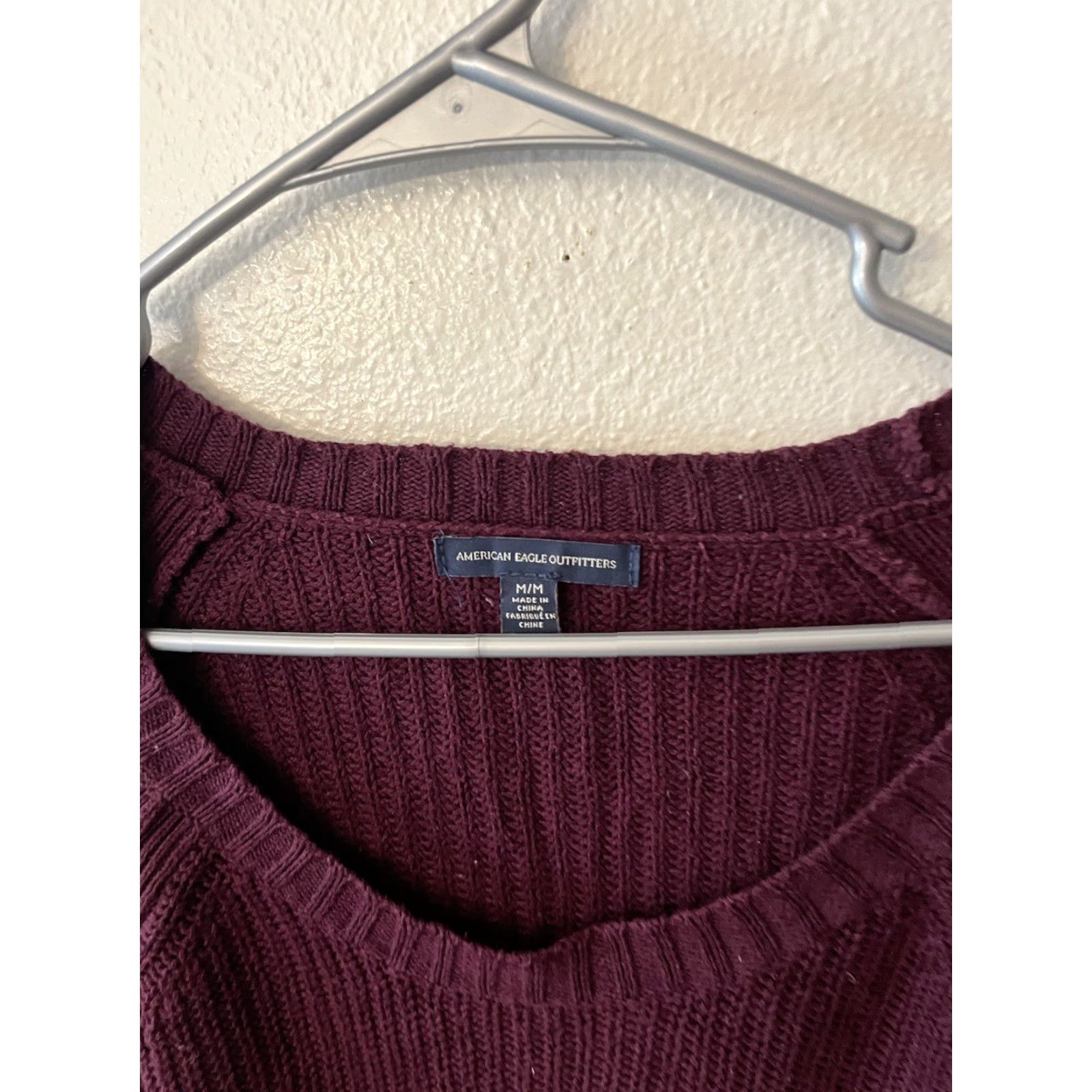 American Eagle Outfitters American Eagle Outfitters Women Pullover Sweater Crew Neck Long Sleeve Maroon Knit M Burgundy Solid Cable-Knit Fall Winter 90s Classic American Womens Size M / US 6-8 / IT 42-44 - 2 Thumbnail