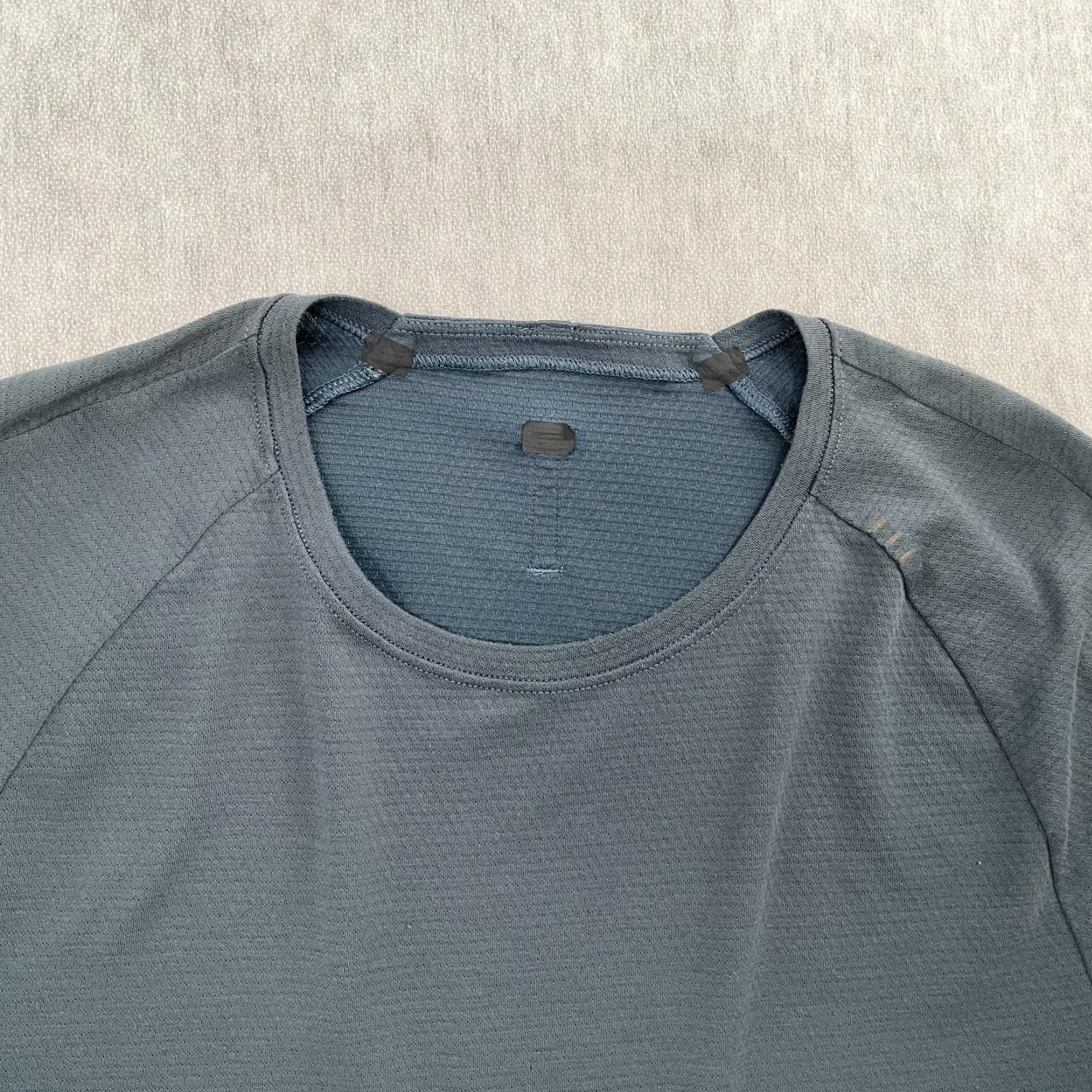 Lululemon Lululemon All Terrain Short Sleeve Shirt Mens M Blue Athletic Activewear Reflective Gym Yoga Casual Shirt Size US M / EU 48-50 / 2 - 3 Thumbnail