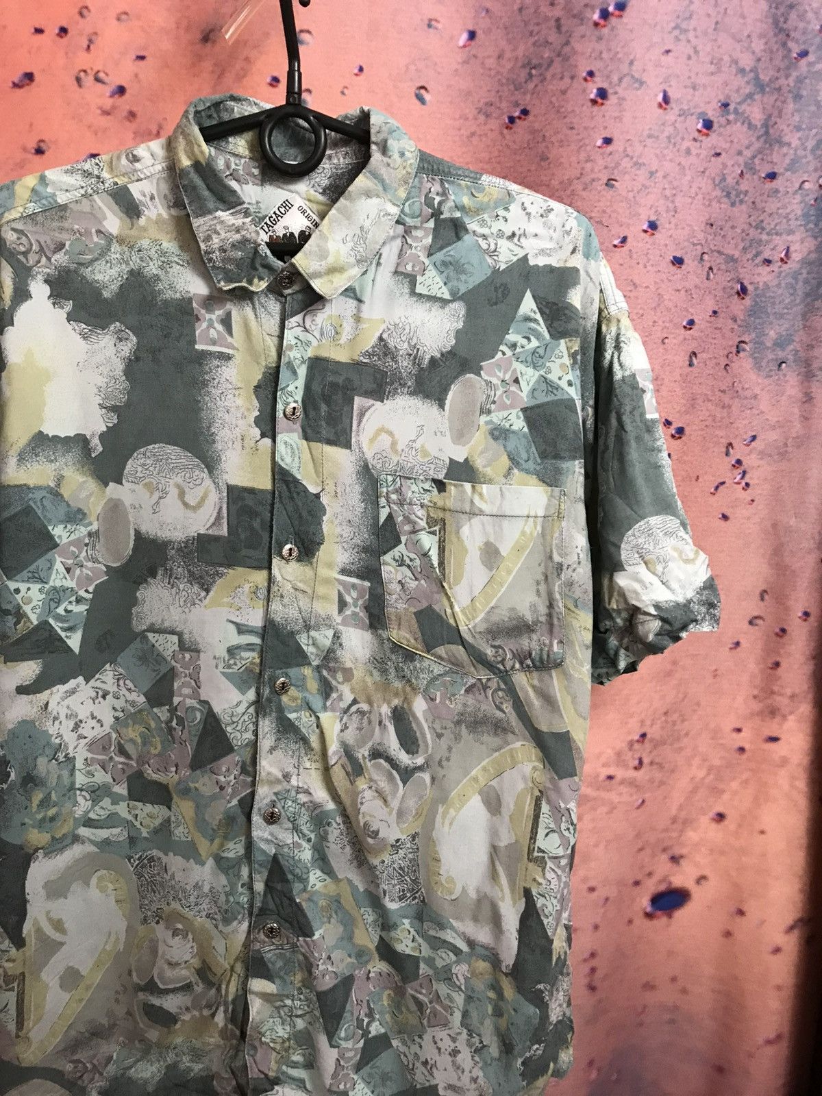 Other Vintage Crazy streeetwear shirt Size US XL / EU 56 / 4 - 1 Thumbnail