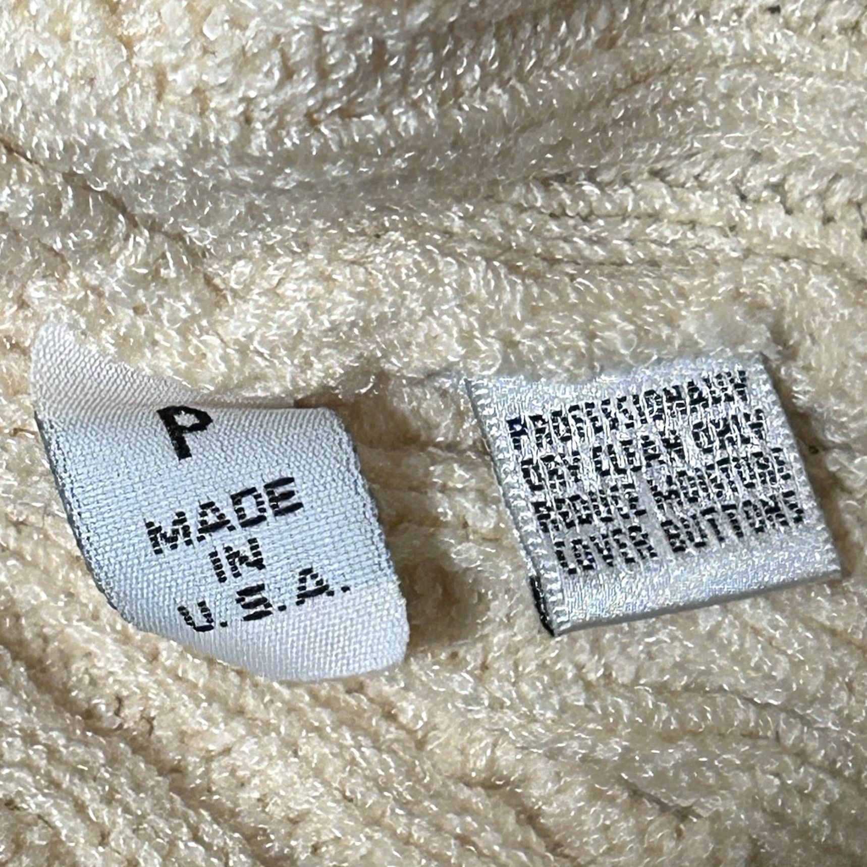 Vintage VINTAGE St John Collection by Marie Gray Cable Knit Sweater V Neck Women’s Size P Shirt Womens Petite Ivory Size S / US 4 / IT 40 - 5 Thumbnail