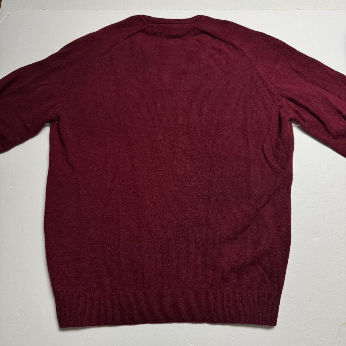 Saks Fifth Avenue Vintage Saks Fifth Avenue Virgin Wool V-Neck Sweater Size US L / EU 52-54 / 3 - 4 Thumbnail