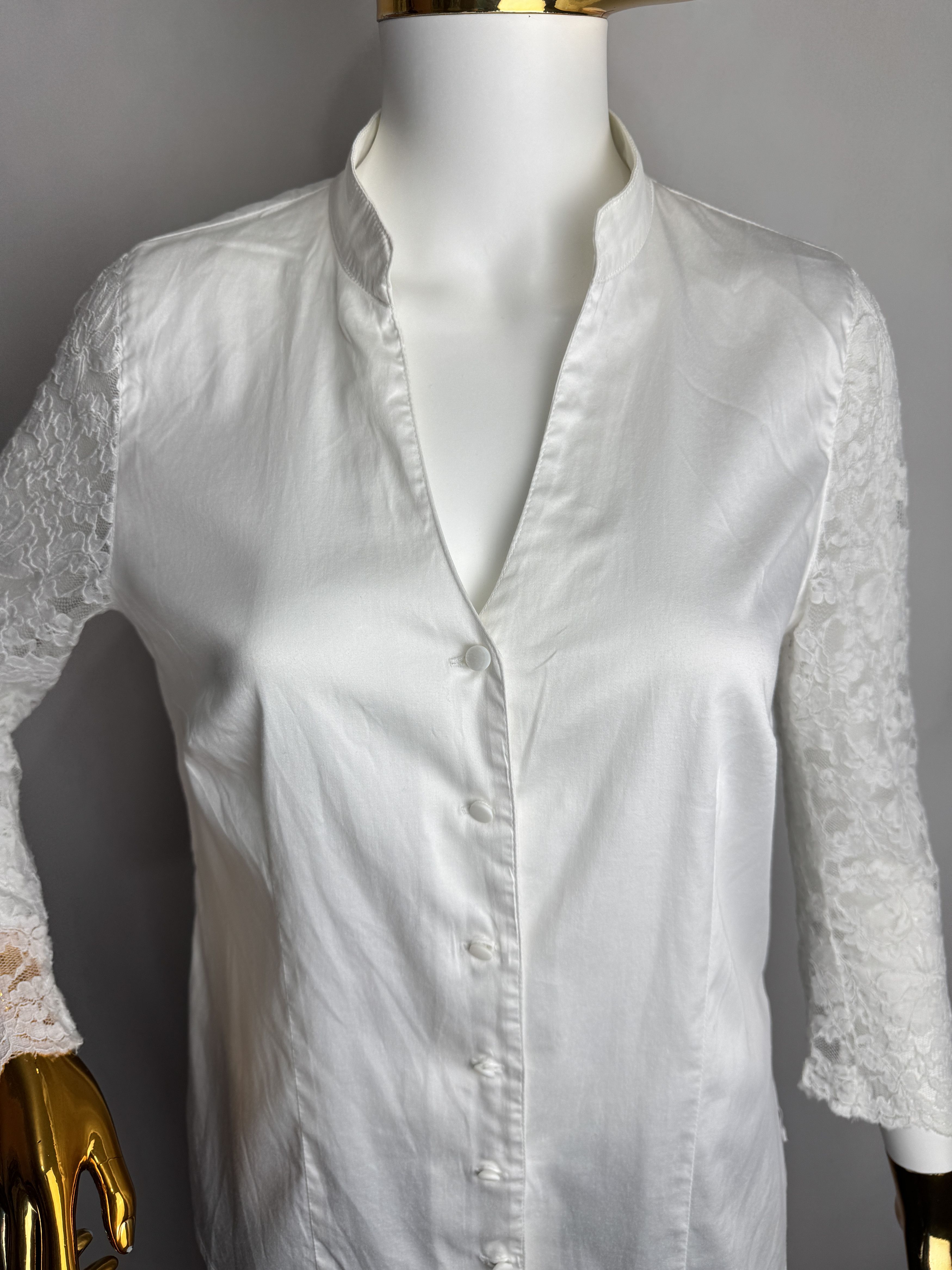 Other × Vintage WALDORFF women’s Austrian lace sleeve blouse Size S / US 4 / IT 40 - 5 Thumbnail