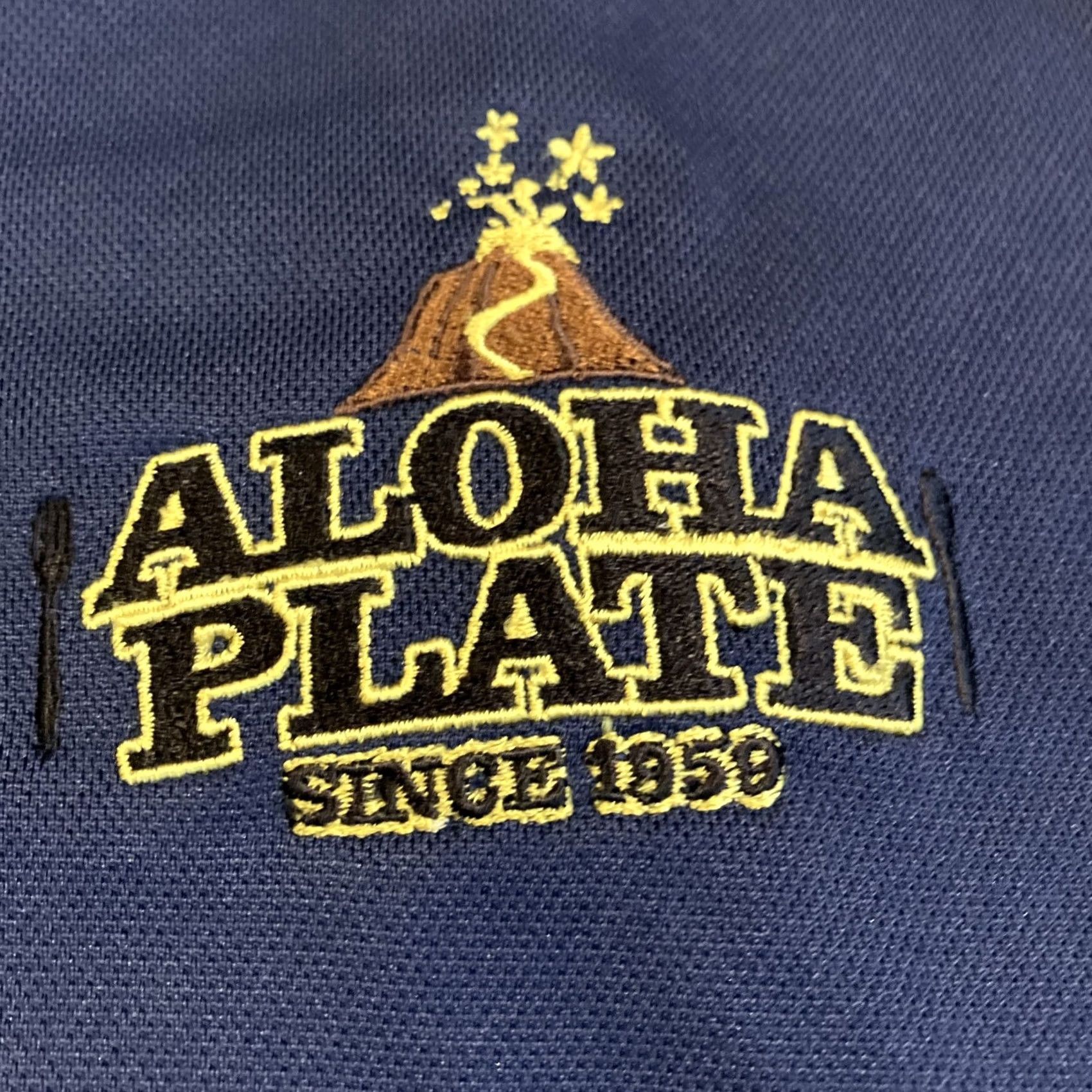 Izod VINTAGE? (no) Izod Embroidered Golf Polo Men XL Blue State ALOHA STATE SPAM - Awesome - IZOD - Polo - Short Sleeve - Polyester Blend Size US XL / EU 56 / 4 - 2 Thumbnail