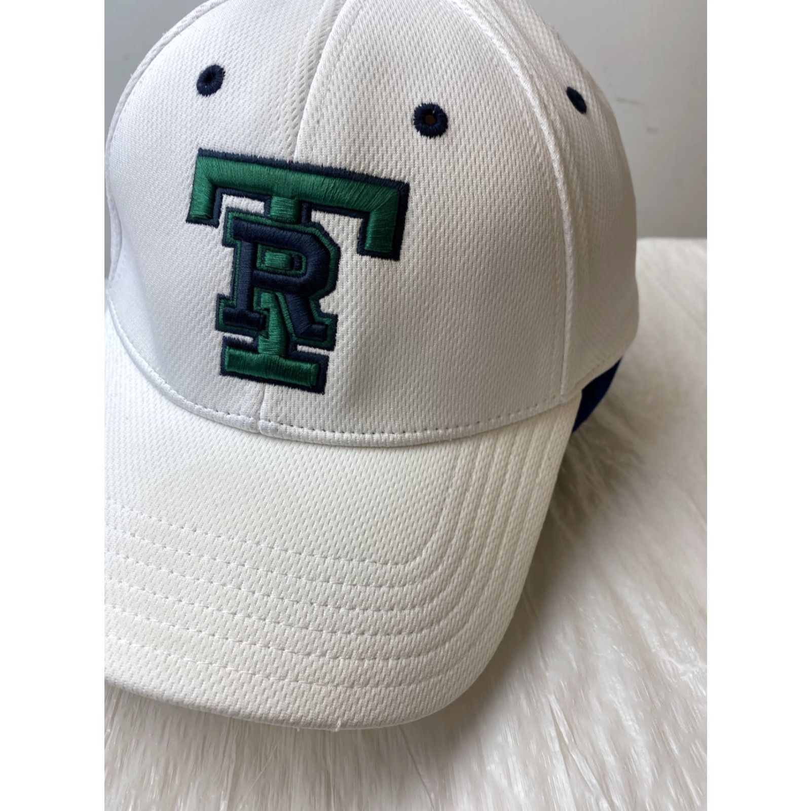 Arrow Harrow Grizzlies Baseball Cap Mens One Size White Green Adjustable Breathable Classic Dad Cap Size ONE SIZE - 7 Thumbnail