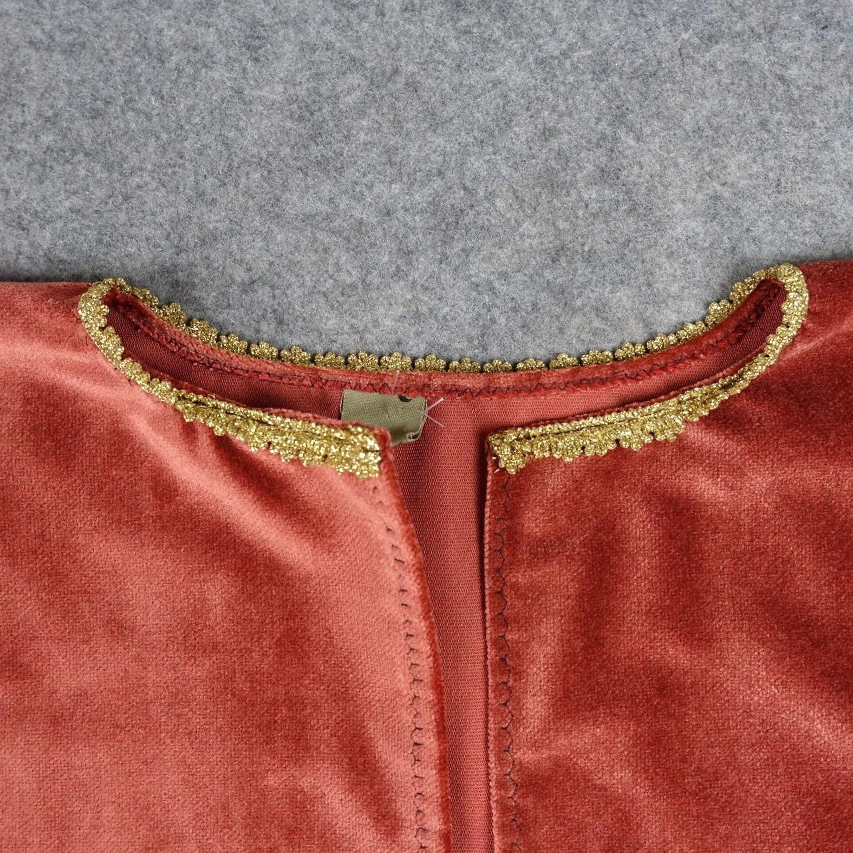 Vintage Nina Leuca Jacket Womens L Red Velvet Kimono Gold Trim Metallic Tapestry Vintage No Size L / US 10 / IT 46 - 2 Thumbnail