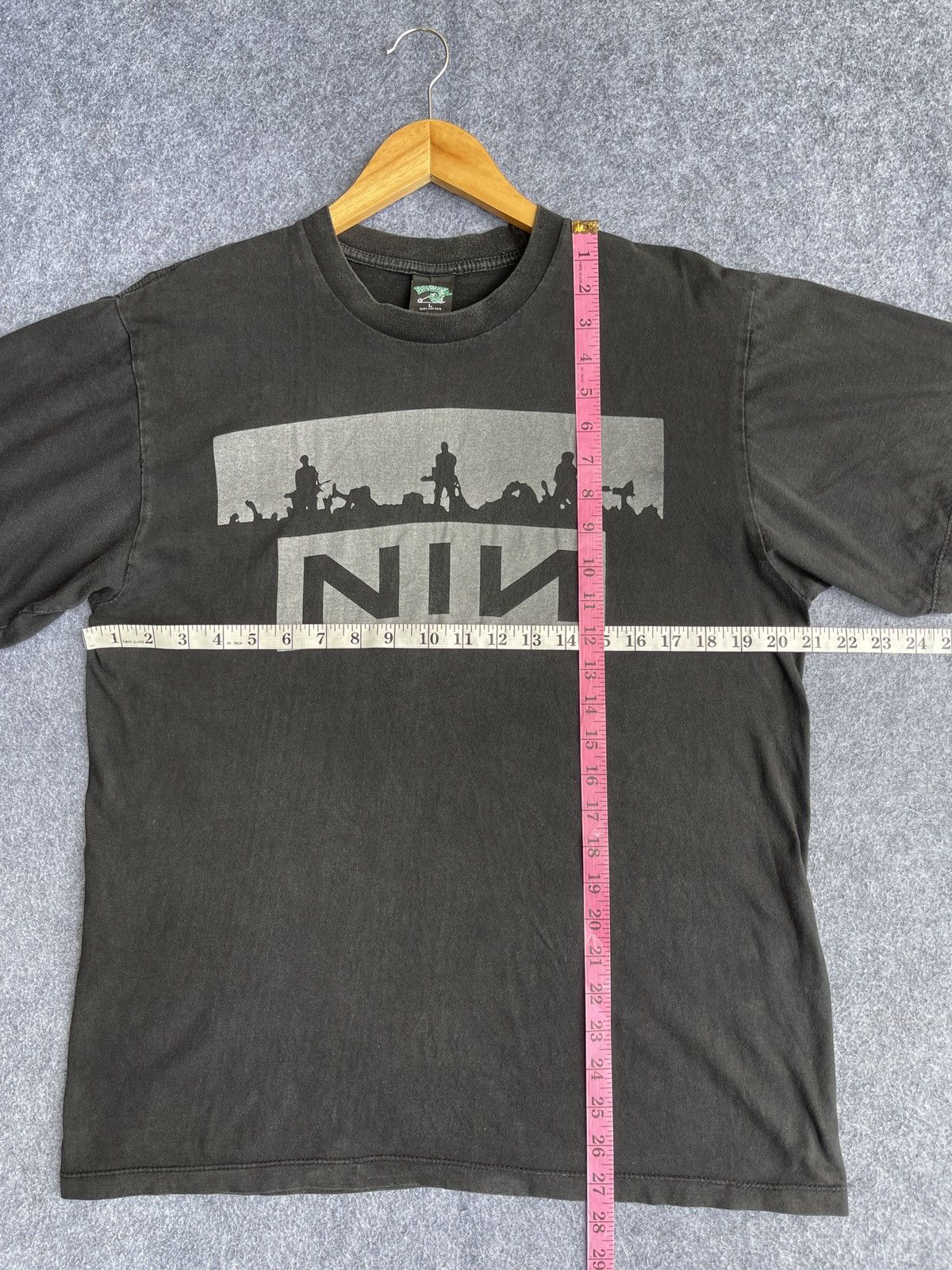 Band Tees SUN FADED🔥Rare🔥Vtg Nine Inch Nails Band T Shirt Size US L / EU 52-54 / 3 - 10 Thumbnail
