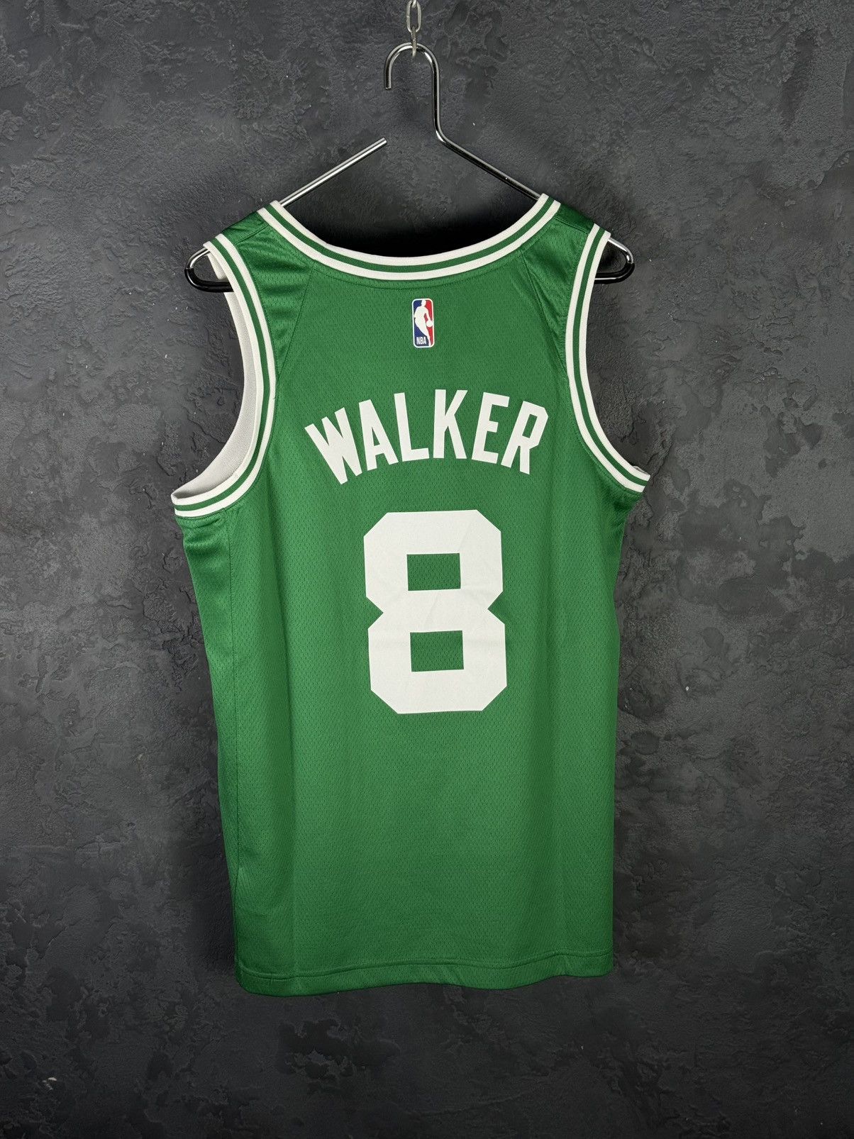 Nike BOSTON CELTICS BASKETBALL NBA SHIRT JERSEY NIKE #8 WALKER Size US M / EU 48-50 / 2 - 4 Thumbnail
