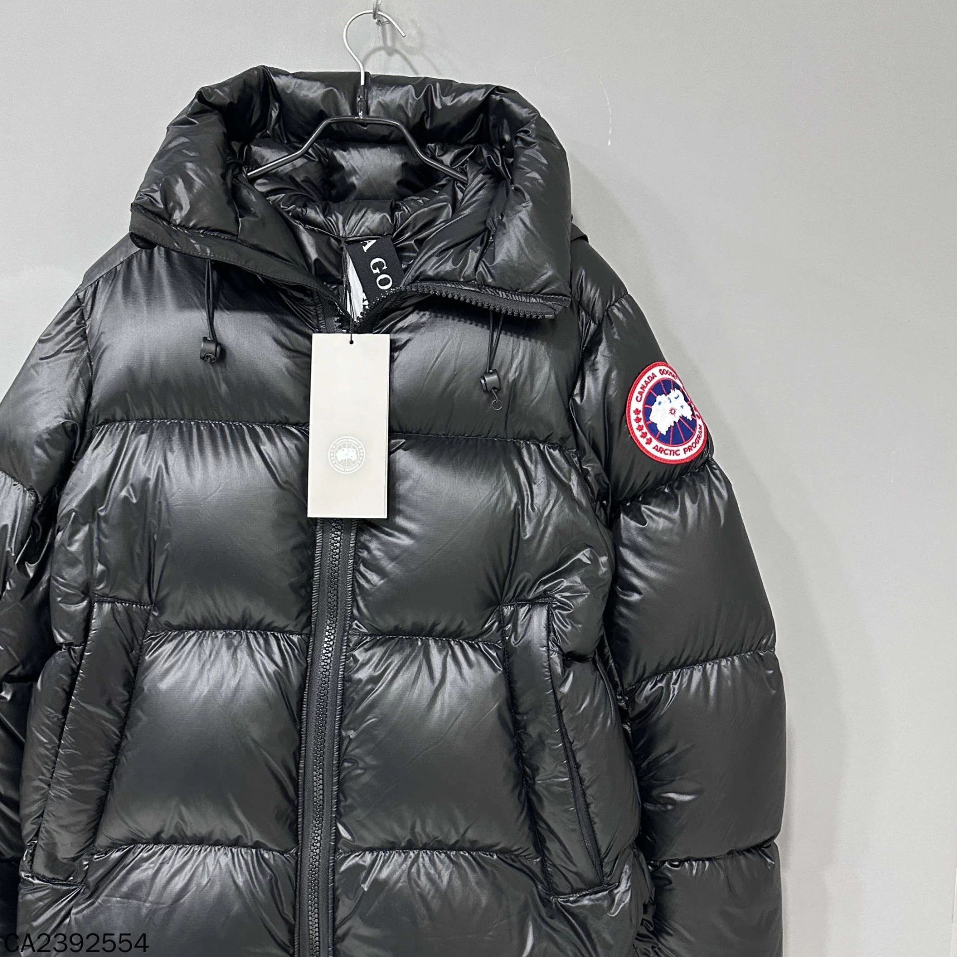 Canada Goose Canada Goose Crofton glossy armband down jacket M Size M / US 6-8 / IT 42-44 - 2 Thumbnail