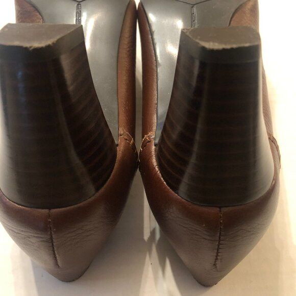 Etienne Aigner Etienne Aigner women's leather pump shoes size: 5 1/2M Size US 5.5 / IT 35.5 - 11 Thumbnail