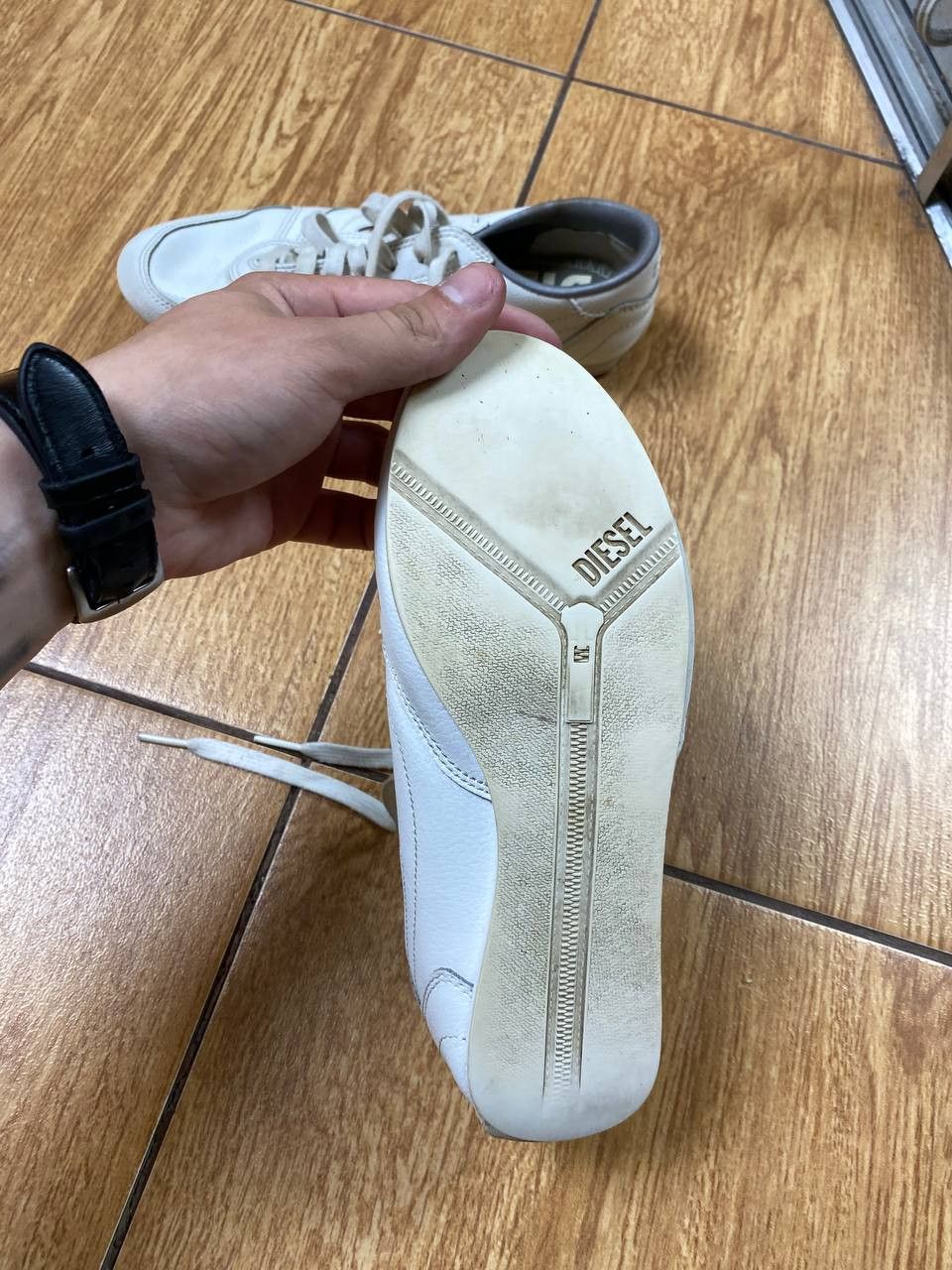 Diesel Low-Top Sneakers Diesel Vintage white Streetwear Y2K Size US 5 / EU 37 - 7 Thumbnail