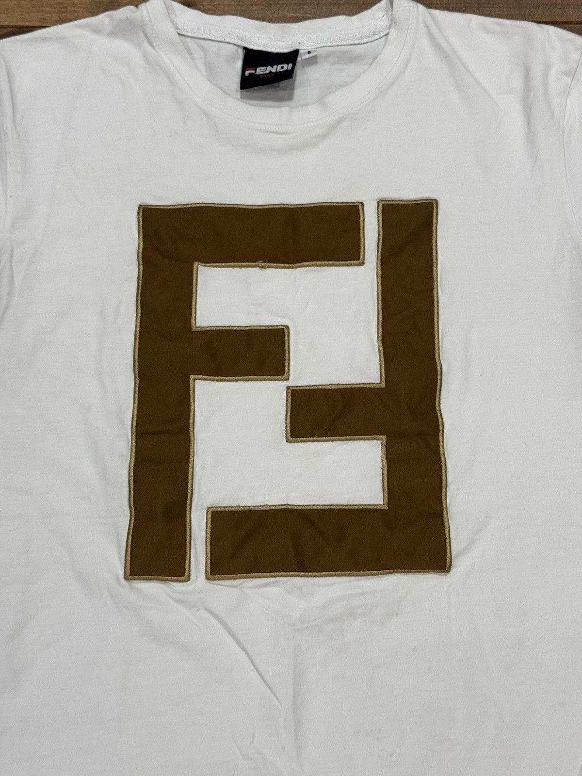 Vintage Vintage Fendi Roma T shirt Size US S / EU 44-46 / 1 - 3 Thumbnail