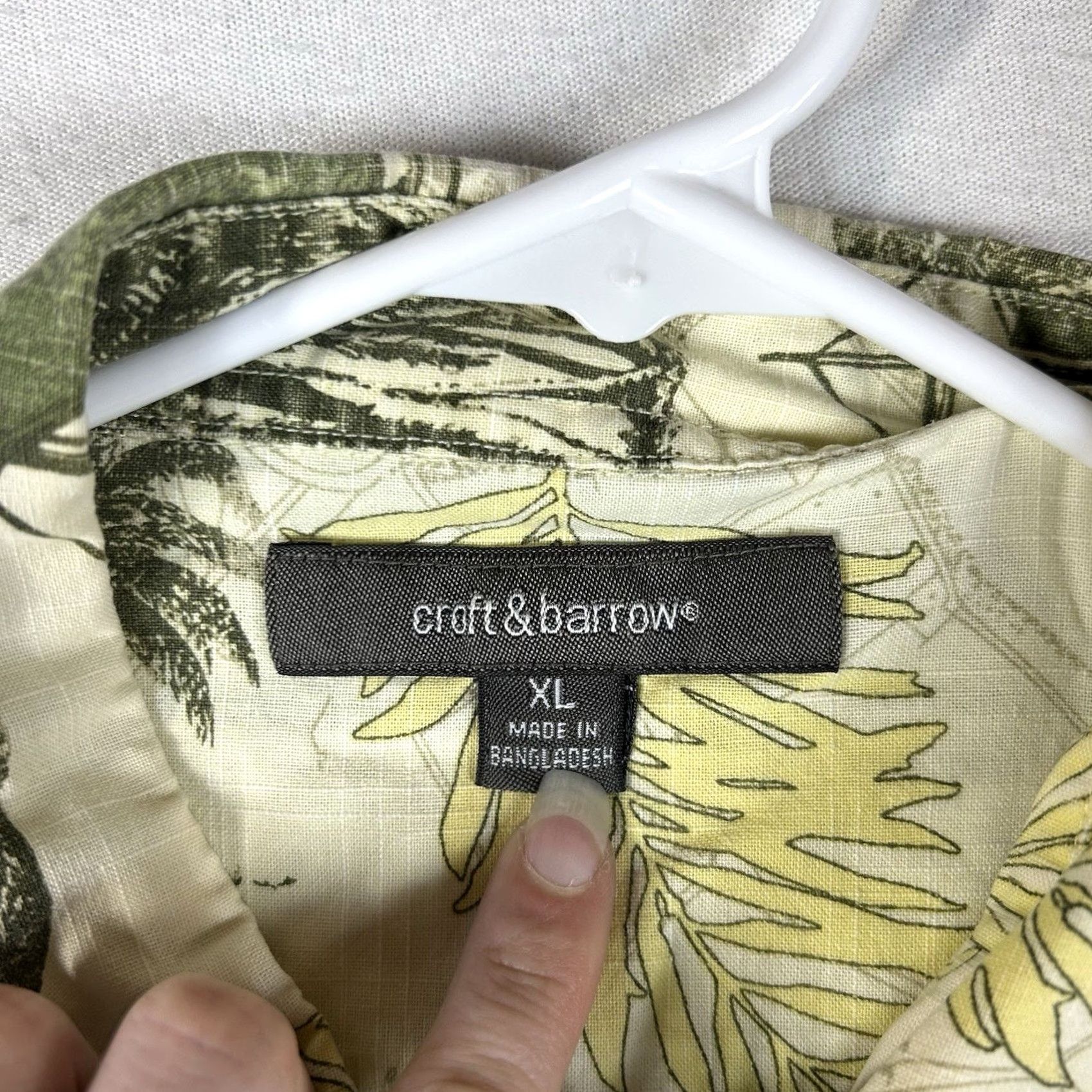 Croft & Barrow Croft&Barrow Button Up Hawaiin Shirt Mens XL Short Sleeve Summer Palm Graphic Shirt Male XL Hawaiian Festive Aloha Festival Mens Size US XL / EU 56 / 4 - 3 Thumbnail