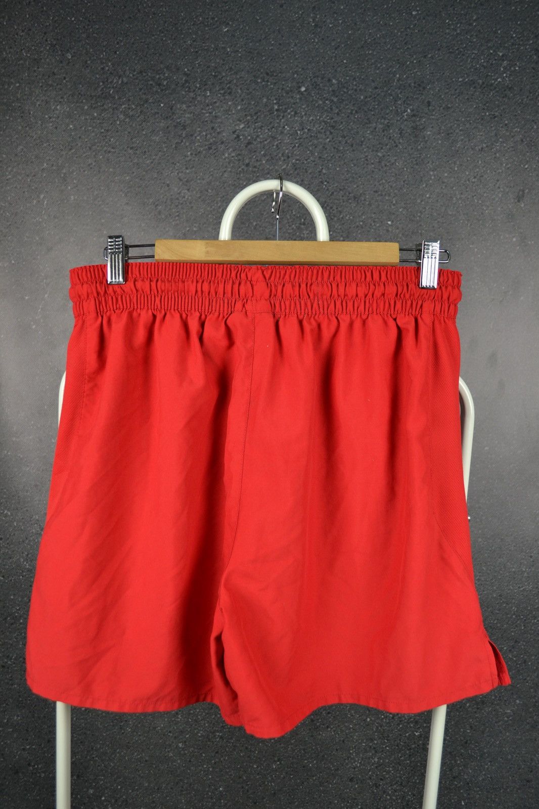 Reebok × Vintage Liverpool Home Football Shorts Reebok Vintage Size M Size US 34 / EU 50 - 2 Thumbnail