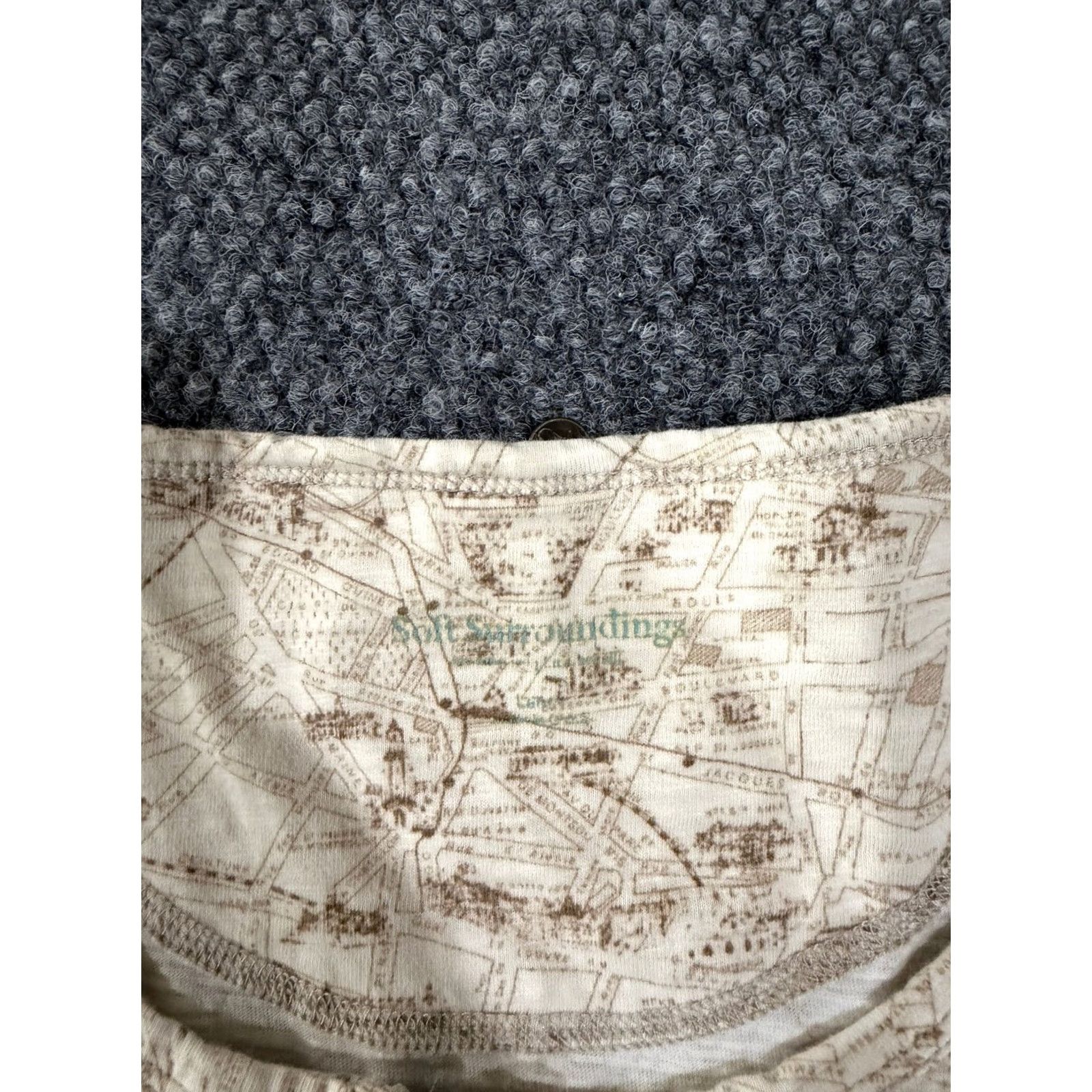 Soft Surroundings Soft Surroundings Shirt Womens L Geometric Embroidered Round Neck Long Sleeve Casual Tunic Beige Logo no holes or tears Size L / US 10 / IT 46 - 3 Thumbnail