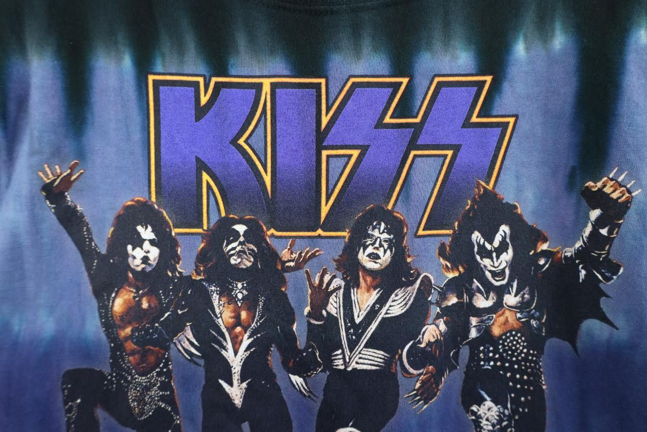 Vintage Vintage Y2K 2005 Tie Dye Destroyer Tour KISS Band T-Shirt Size US M / EU 48-50 / 2 - 9 Thumbnail