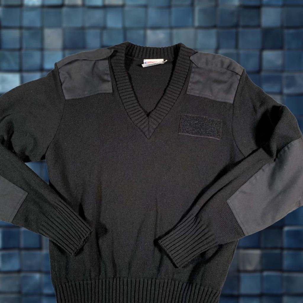 Commando Vintage Jack Young Sweater Mens Medium Black V-Neck Pullover Combat/Navy Knit 80s US Made Size US M / EU 48-50 / 2 - 1 Thumbnail