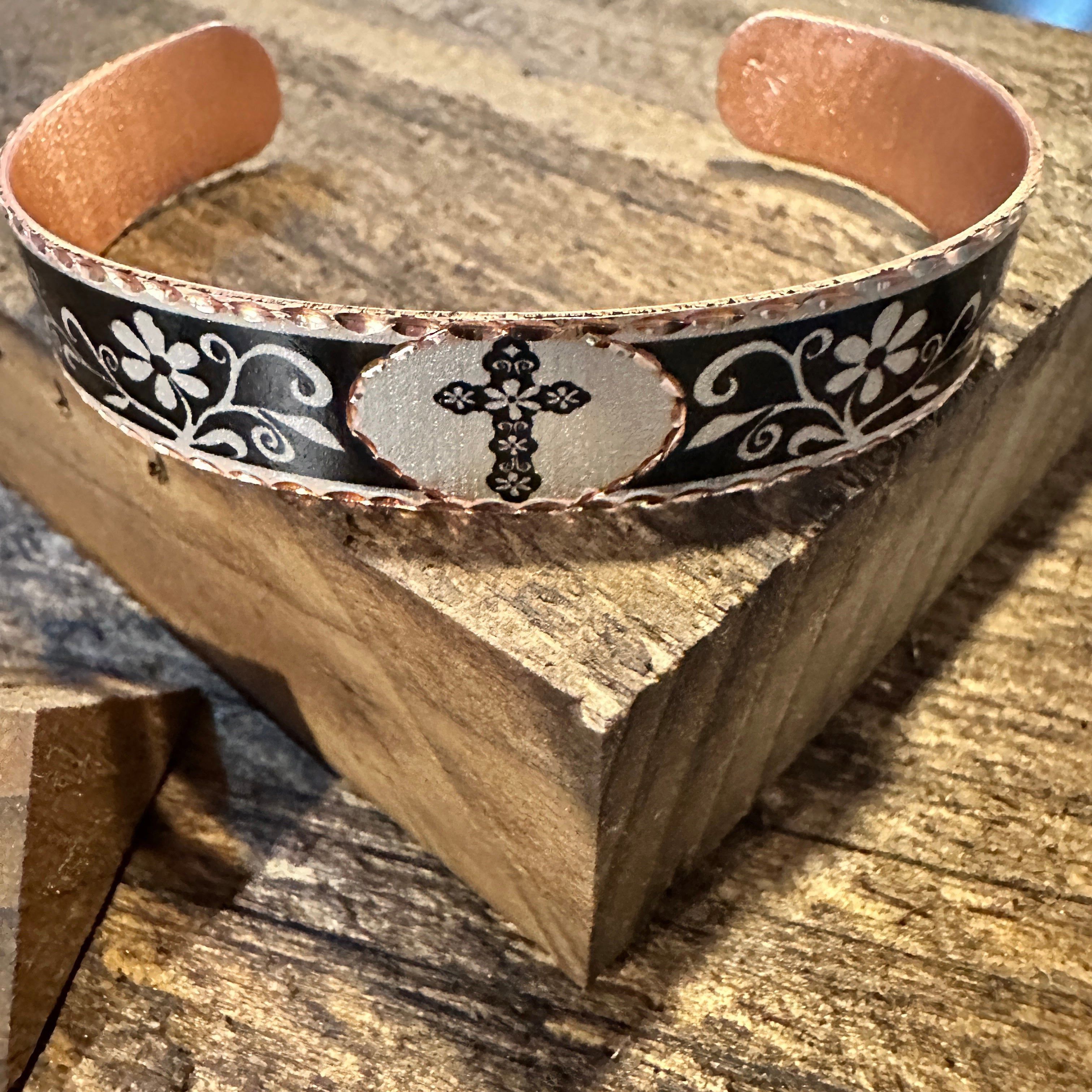 Other Handmade Boho Copper Narrow Cuff Bracelet, Diamond Cut Cross Size ONE SIZE - 7 Thumbnail