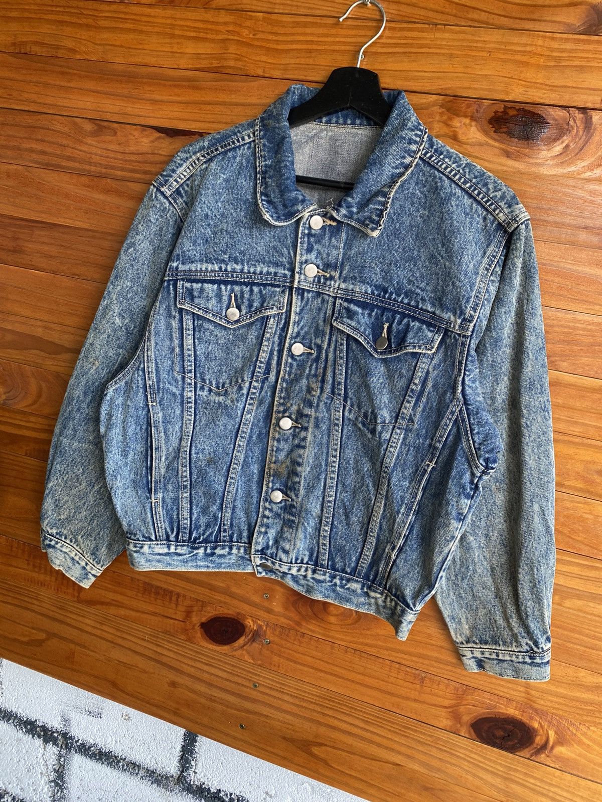 Vintage Vintage 1980s-1990s Acid Wash Denim Jacket – Unisex Classic Size US S / EU 44-46 / 1 - 4 Thumbnail