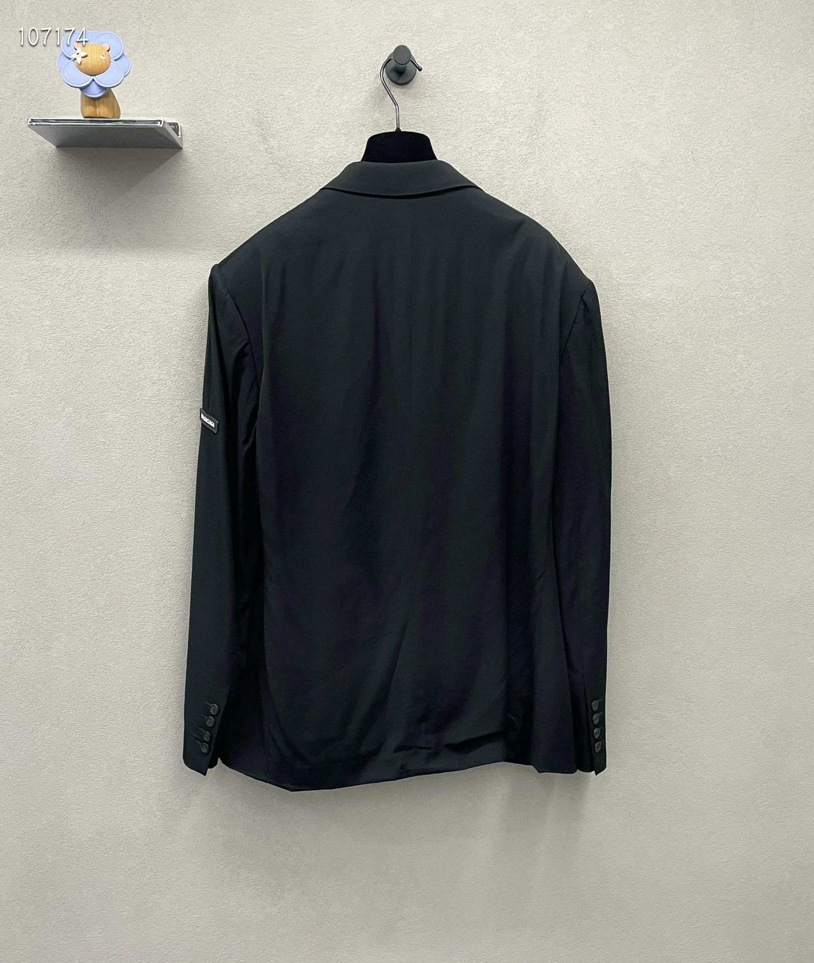 Balenciaga Balenciaga black suit 2501-Nextarrow Size 34R - 2 Thumbnail