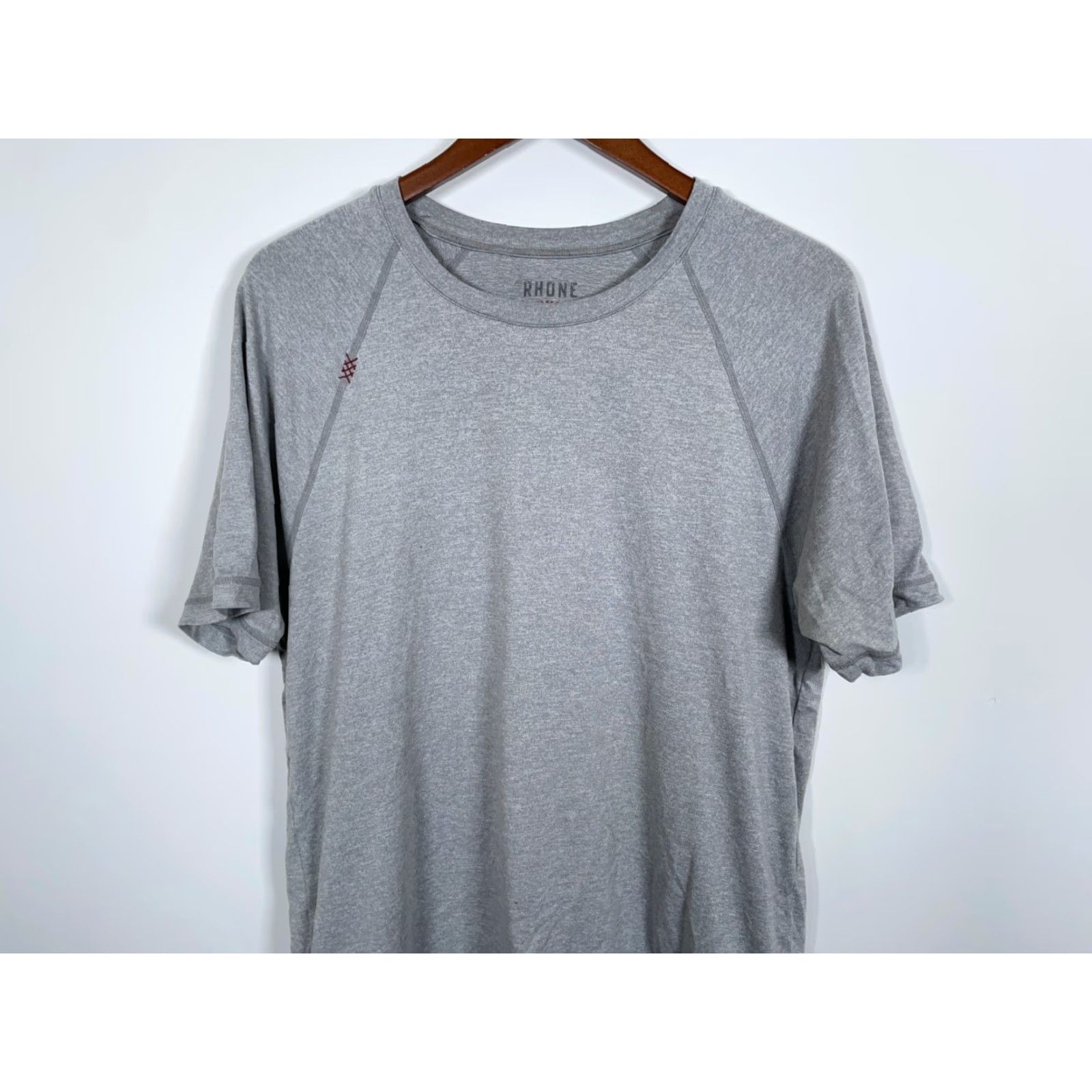 Rhone Rhone Reign T-Shirt Adult Medium Gray Performance Gym Training Stretch Size US M / EU 48-50 / 2 - 4 Thumbnail