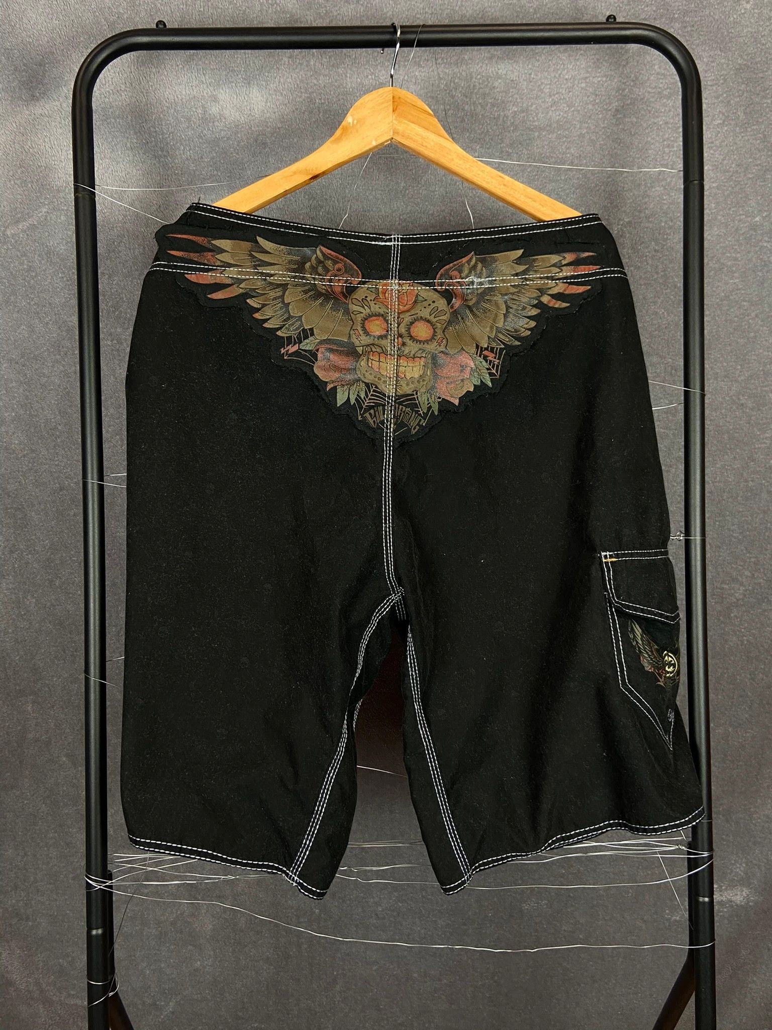 Billabong Billabong Tribal Skull Shorts 36 Surf Skatewear Size US 36 / EU 52 - 1 Thumbnail