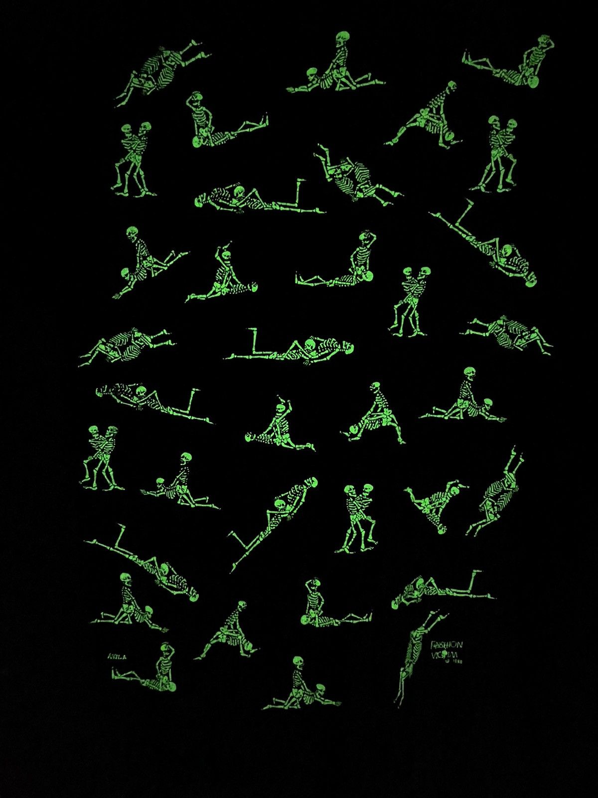 Fashion Victim × Vintage Fashion Victim Skulls 18sx Over Print Glow in The Dark Rare Size US L / EU 52-54 / 3 - 10 Thumbnail