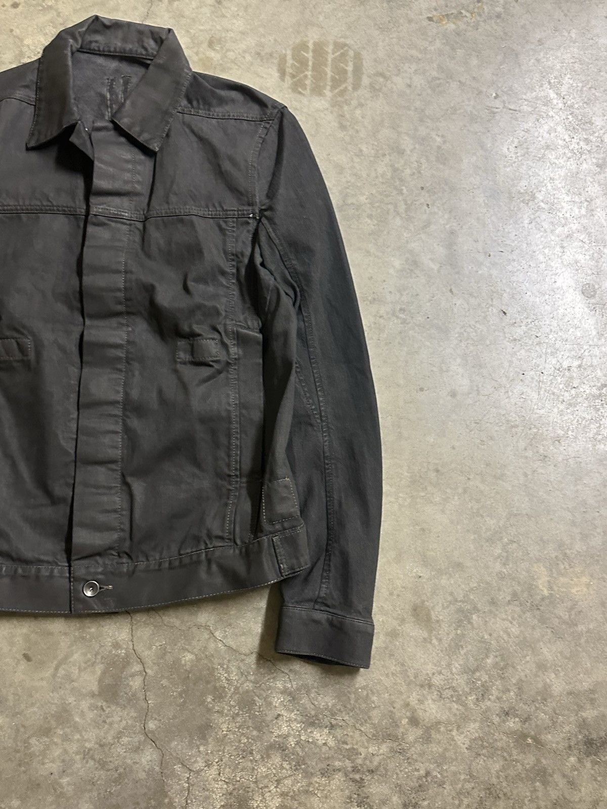 Rick Owens × Rick Owens Drkshdw Rick Owens Black Wax Denim Trucker Jacket Size US L / EU 52-54 / 3 - 4 Thumbnail