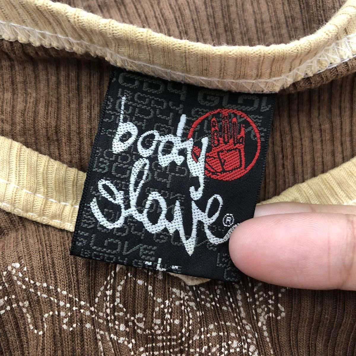 Body Glove Vintage BODY GLOVE SURF 2006 Collection V Neck Tee Shirt Size L / US 10 / IT 46 - 4 Thumbnail