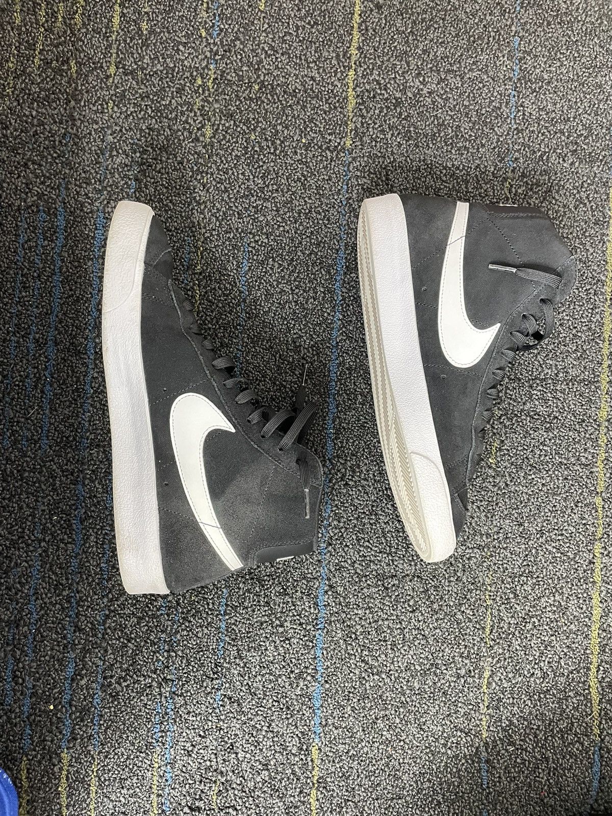Nike Blazer MID ‘77 Suede Size US 10.5 / EU 43-44 - 2 Thumbnail
