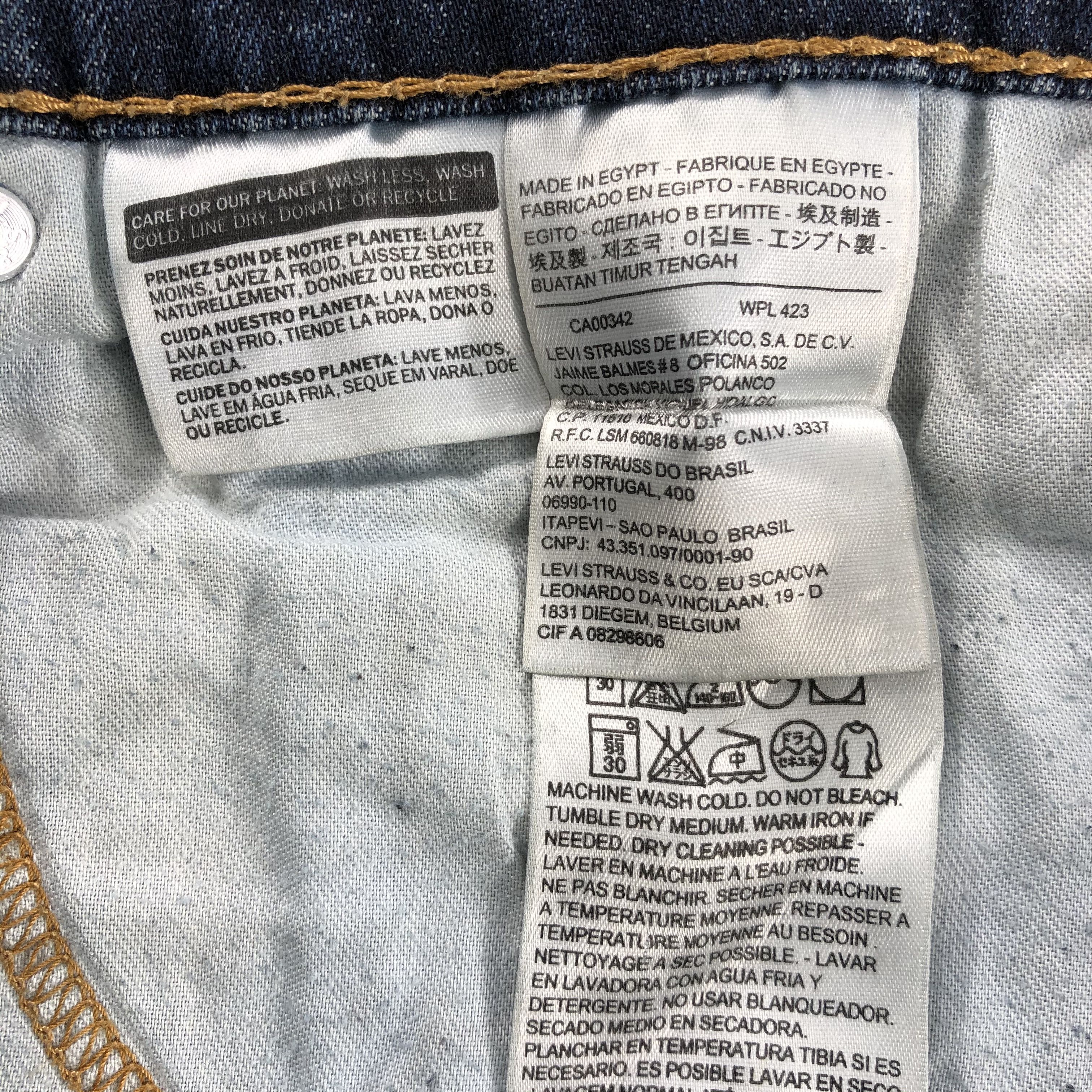 Levi's Vintage Blue Wash Levis 511 Jeans-J1992 Size US 40 / EU 56 - 14 Thumbnail