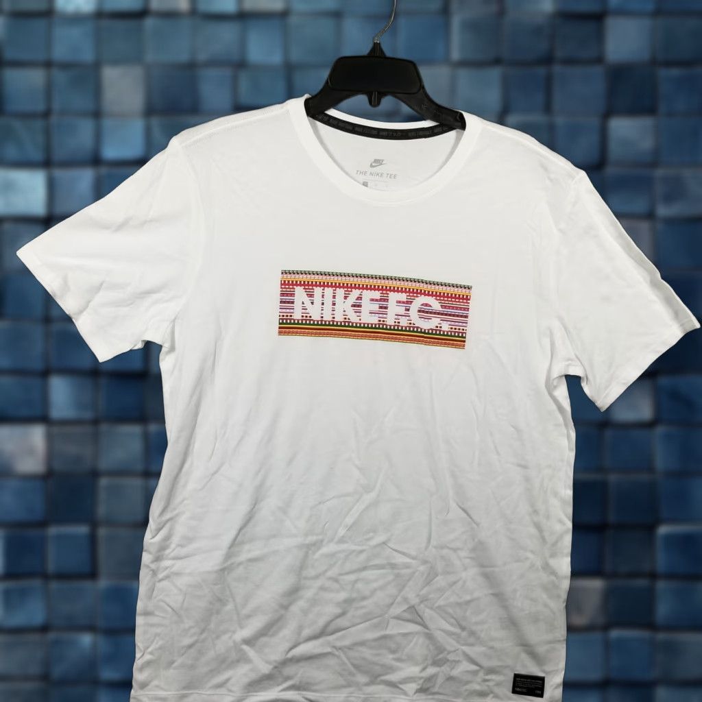 Nike Nike FC Loge Shirt Men Large Football Club Soccer Multicolor White T-Shirt NWT Size US L / EU 52-54 / 3 - 1 Thumbnail