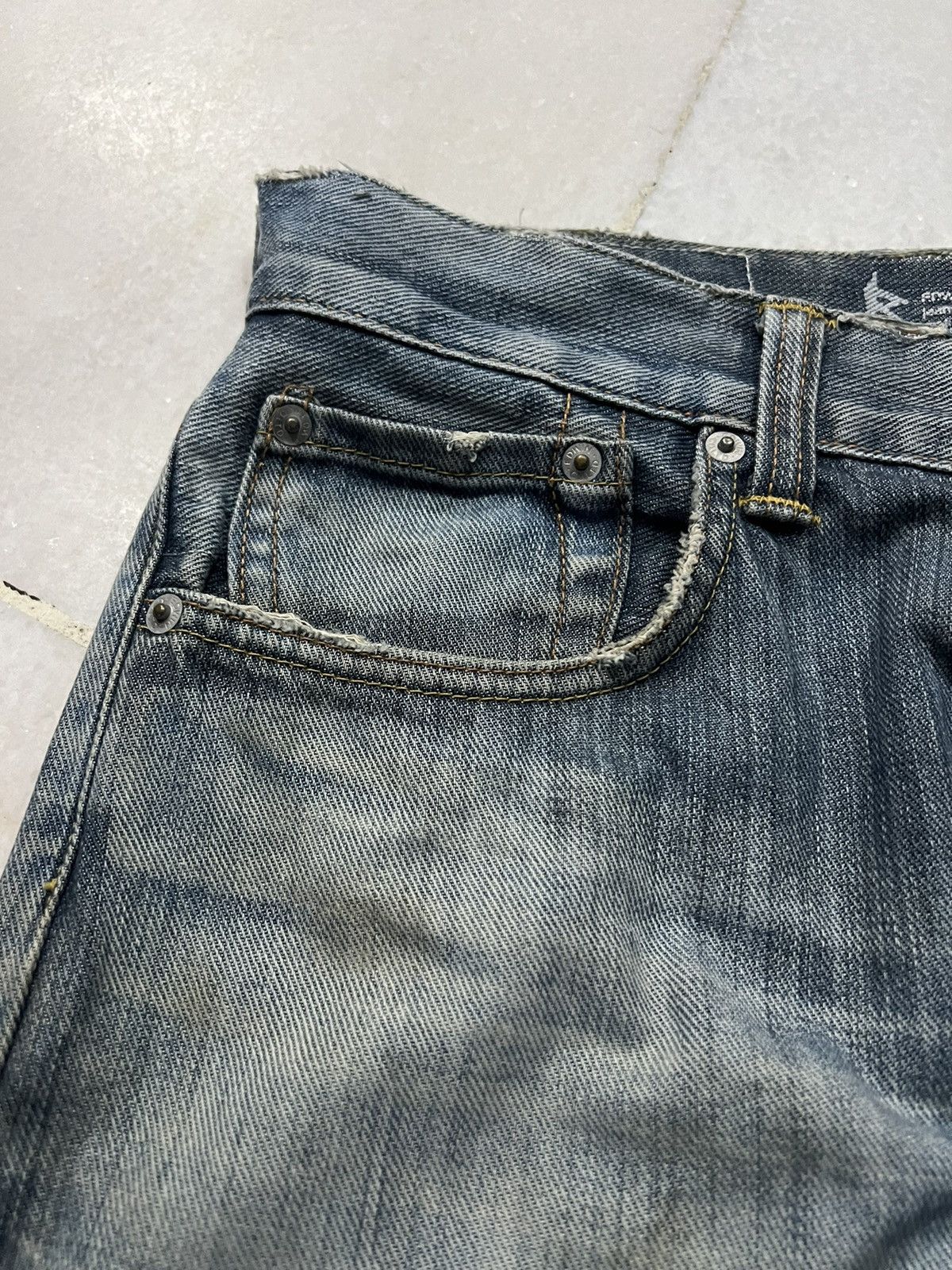 Edwin × If Six Was Nine × Le Grande Bleu (L.G.B.) VINTAGE EDWIN 504 R MUD WASH DISTRESS JEANS Size US 30 / EU 46 - 7 Thumbnail