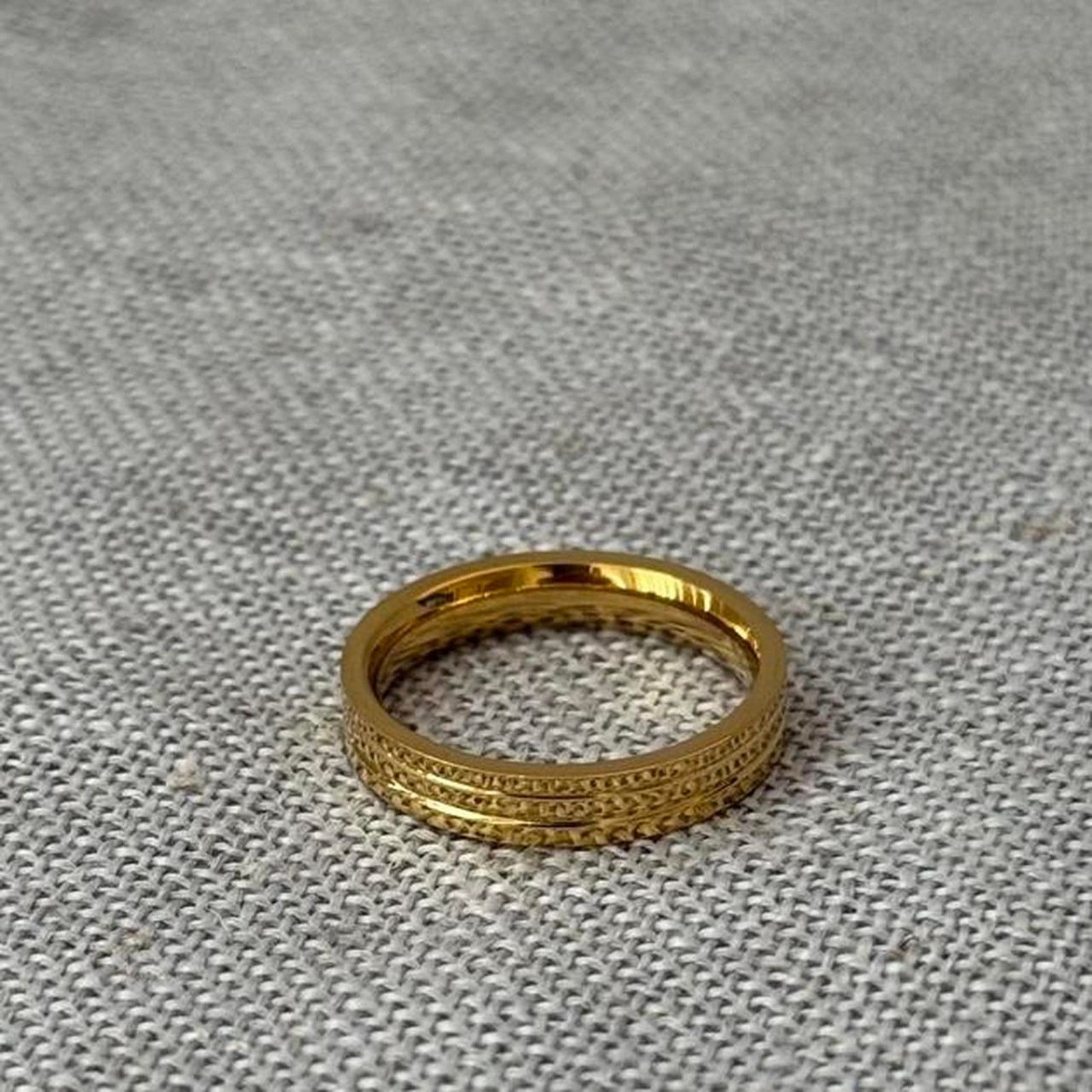 Other Gold layered ring classic y2k MENS2 Size ONE SIZE - 4 Thumbnail