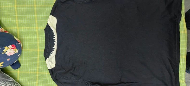 Givenchy Givenchy Black distressed hooded sweater Size US M / EU 48-50 / 2 - 3 Thumbnail