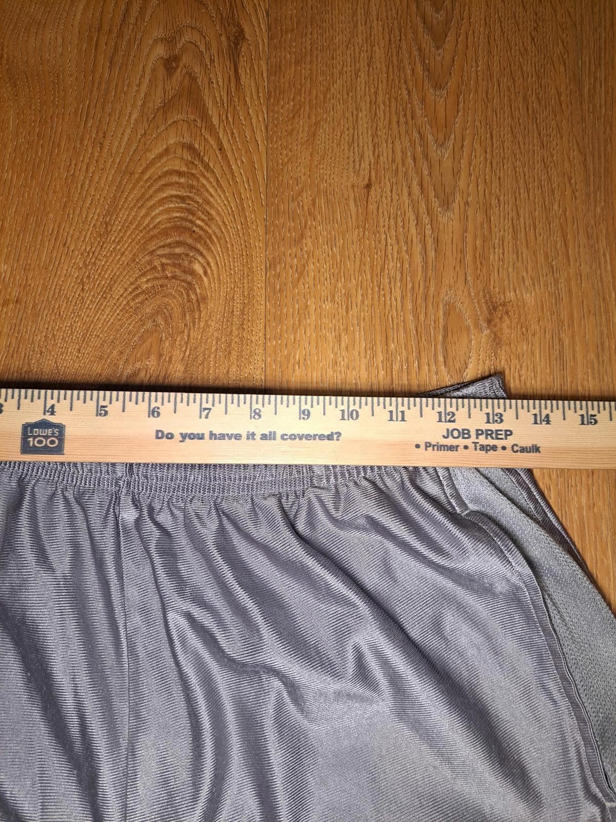 Adidas VINTAGE Adidas Athletic Shorts Mens Large Gray Size US 34 / EU 50 - 7 Thumbnail