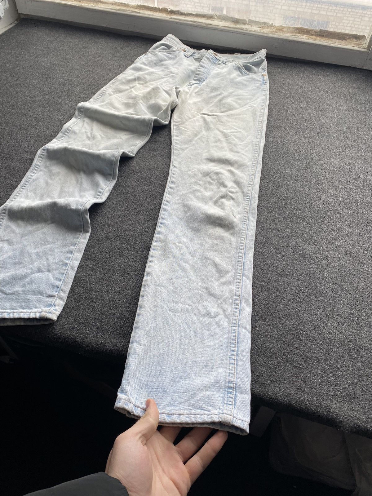 Wrangler 🔥Wrangler Vntg 80s Stone light blue washed distressed jeans Size 28" / US 6 / IT 42 - 3 Thumbnail