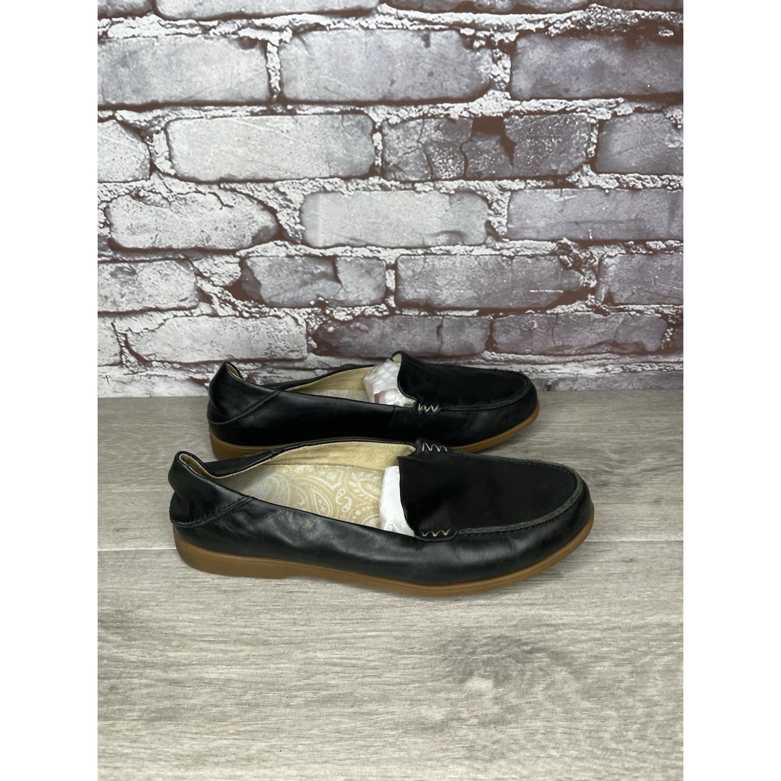 Olukai OluKai Kiele Black Leather Loafer Convertible Slip On Flats Size US 9 / IT 39 - 1 Thumbnail